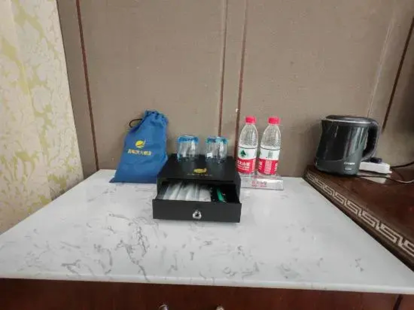 Batang Changduiping Hotel