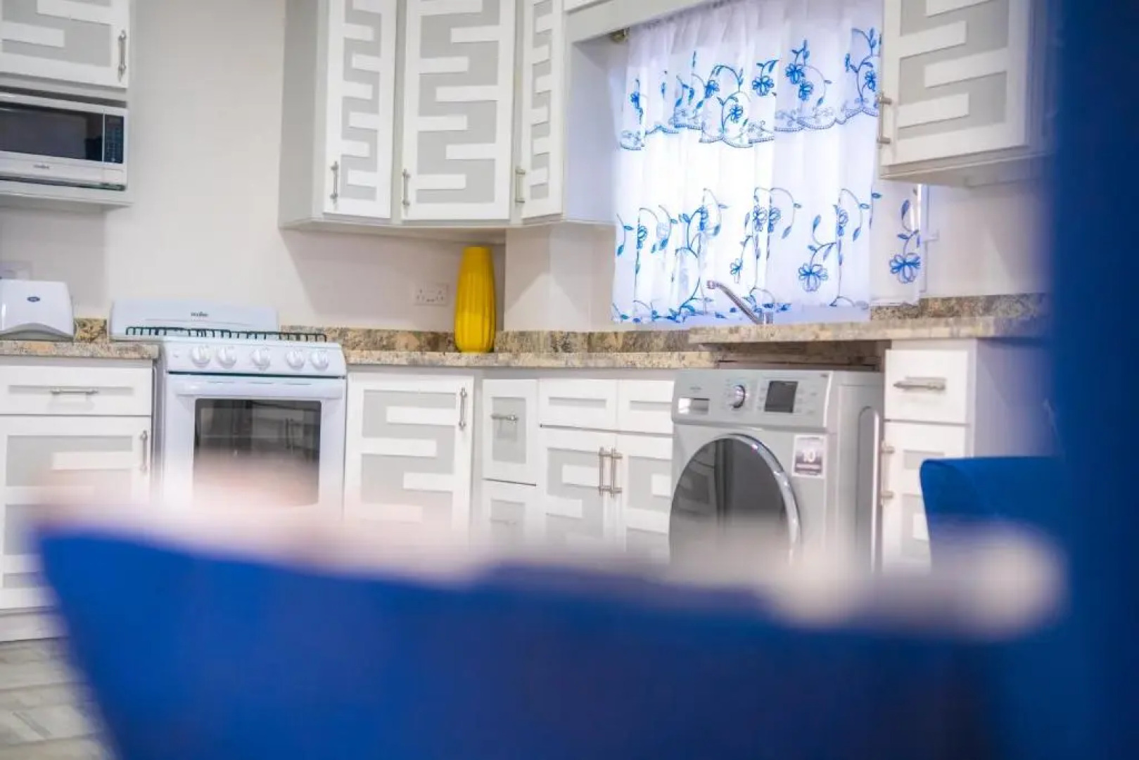 Royal Bliss Apartment Suites