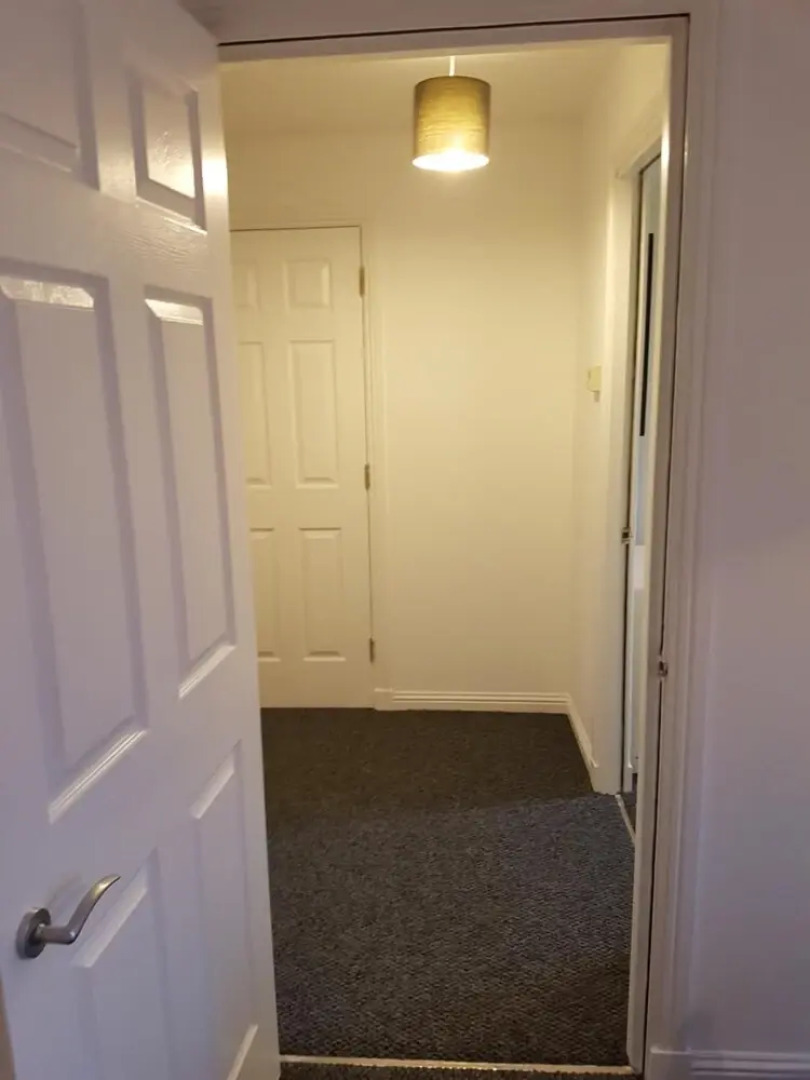 Bathgate Contractor and Business Apartment