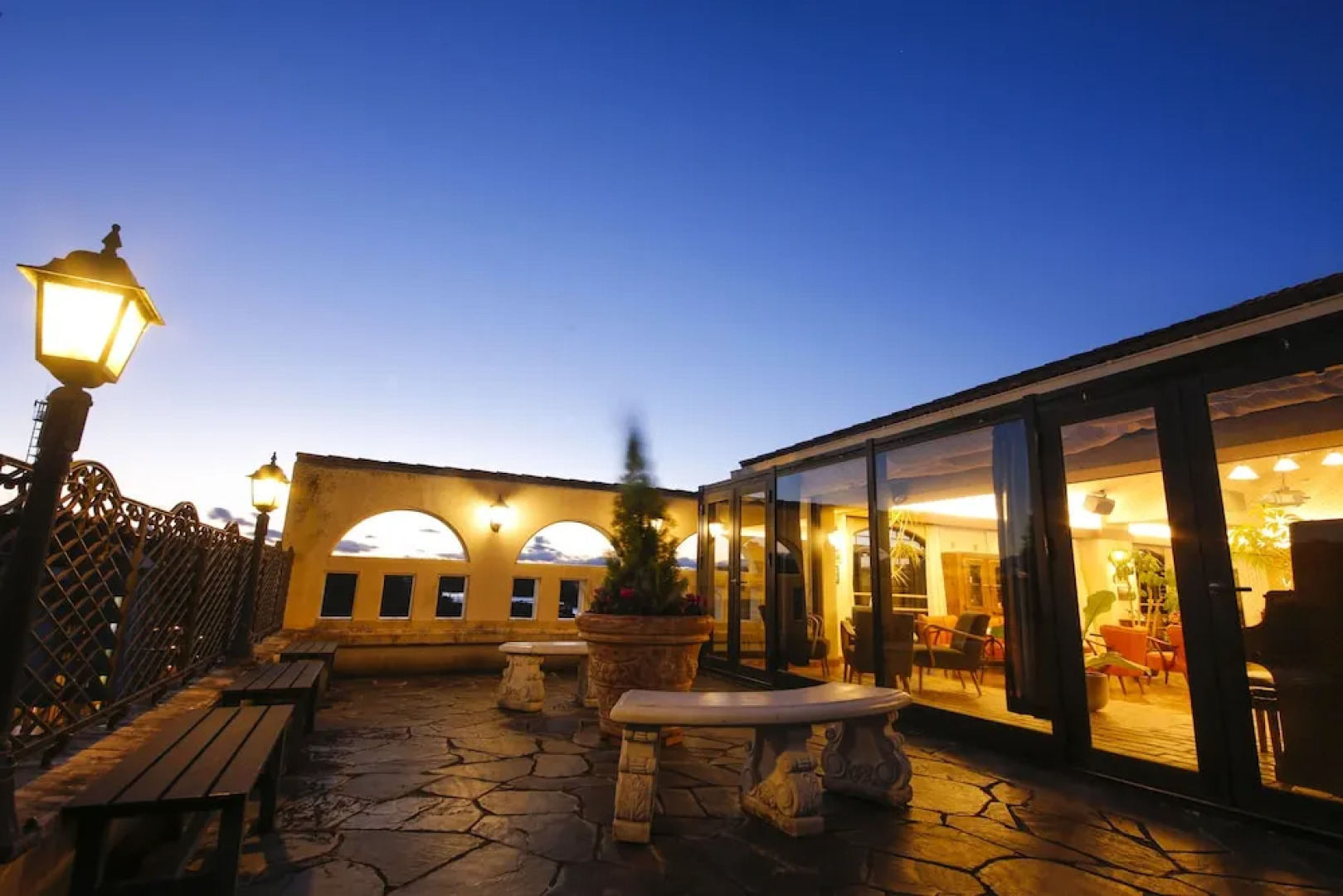 Bishoku no Kakurega Provence