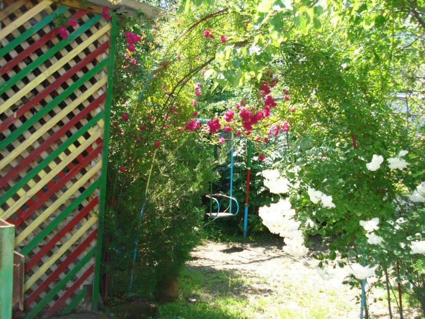 Anahit Guest House