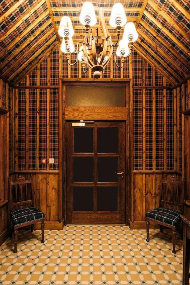 Whispering Pines Lodge