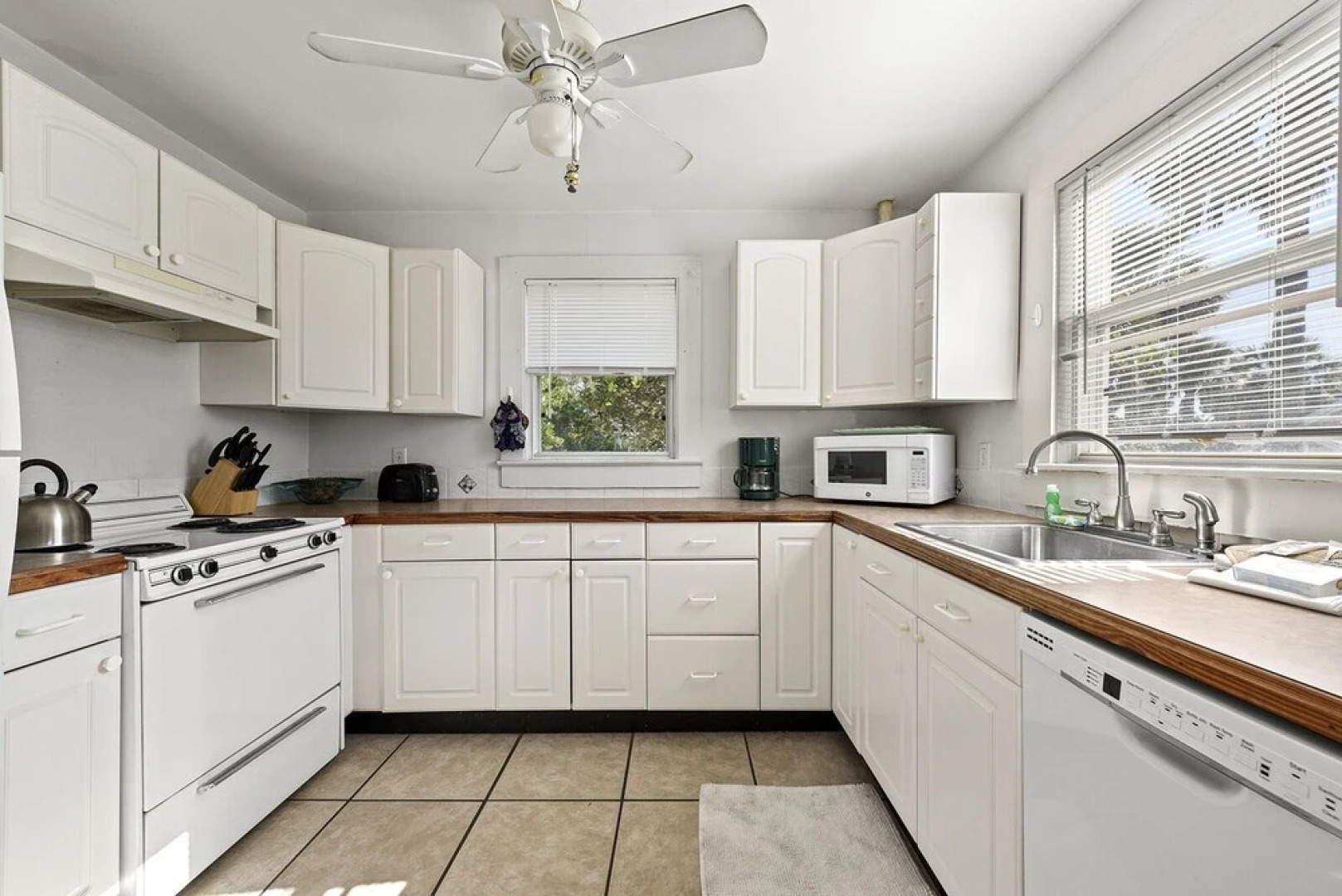 9972coconutcotjbnh - Coconut Cottage