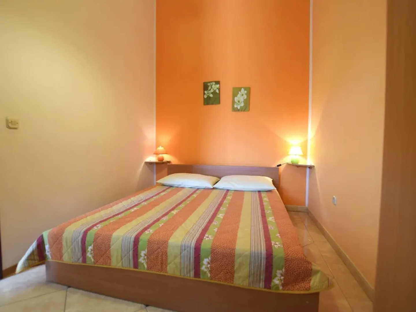 Comfortable Apartment ina Quiet Location, With a Shared Swimming Pool, Near Pula
