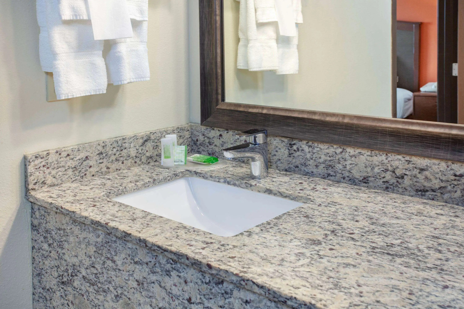 AmericInn by Wyndham St. Cloud MN I-94