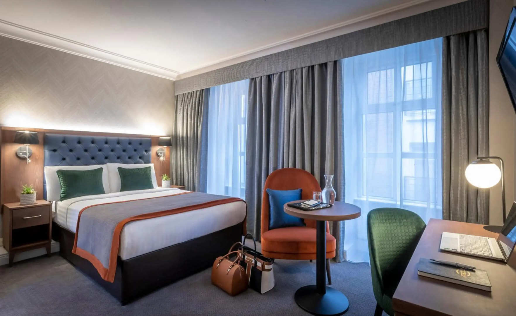 Picnic Hotel Bangkok