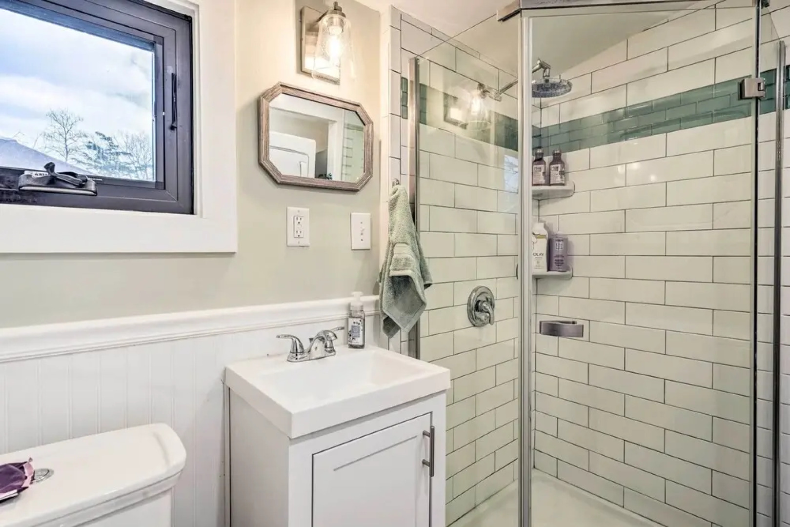 Belmar Cottage w/ Deck & Fire Pit!