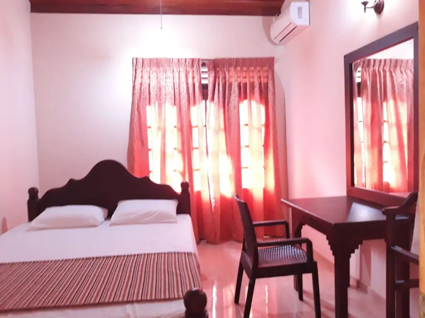 Villa Vinses In Hikkaduwa