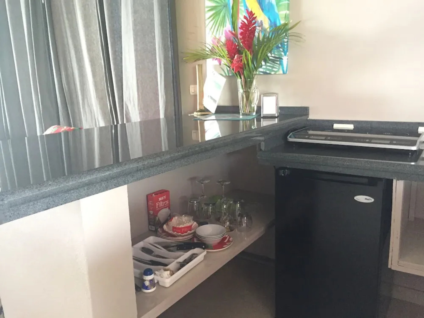 Bluebay Bugenvil Lake Lodge