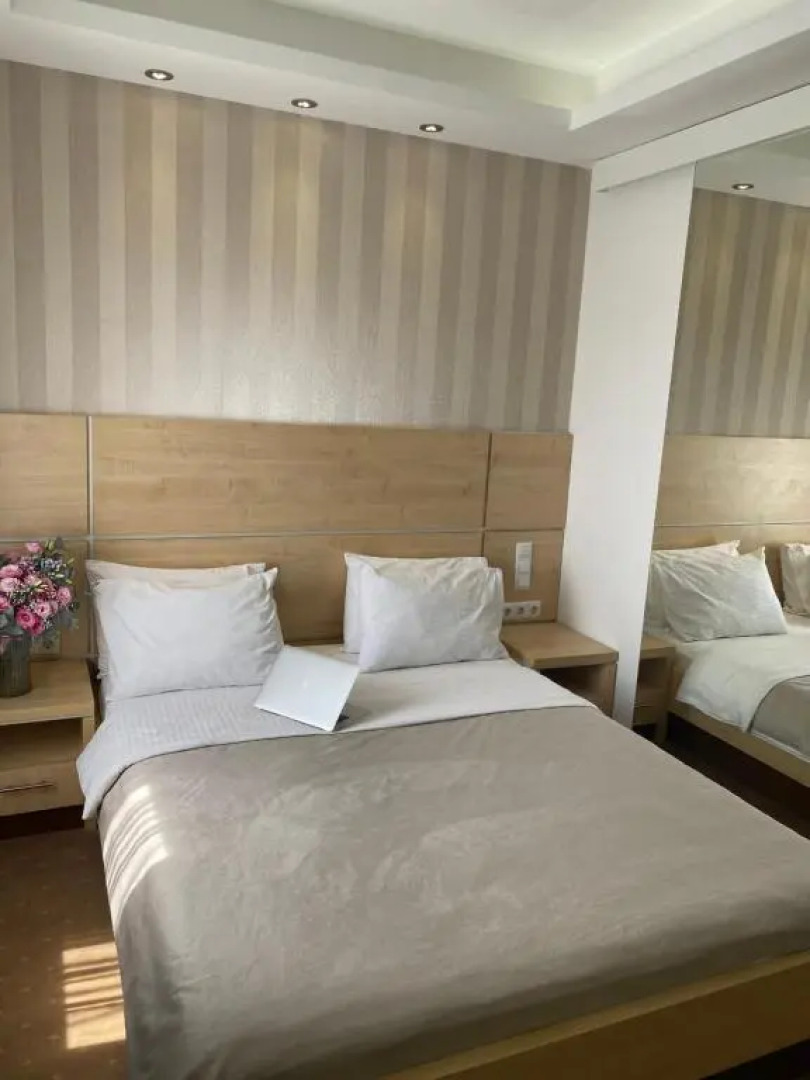 Laurus Motel Airport Tuzla