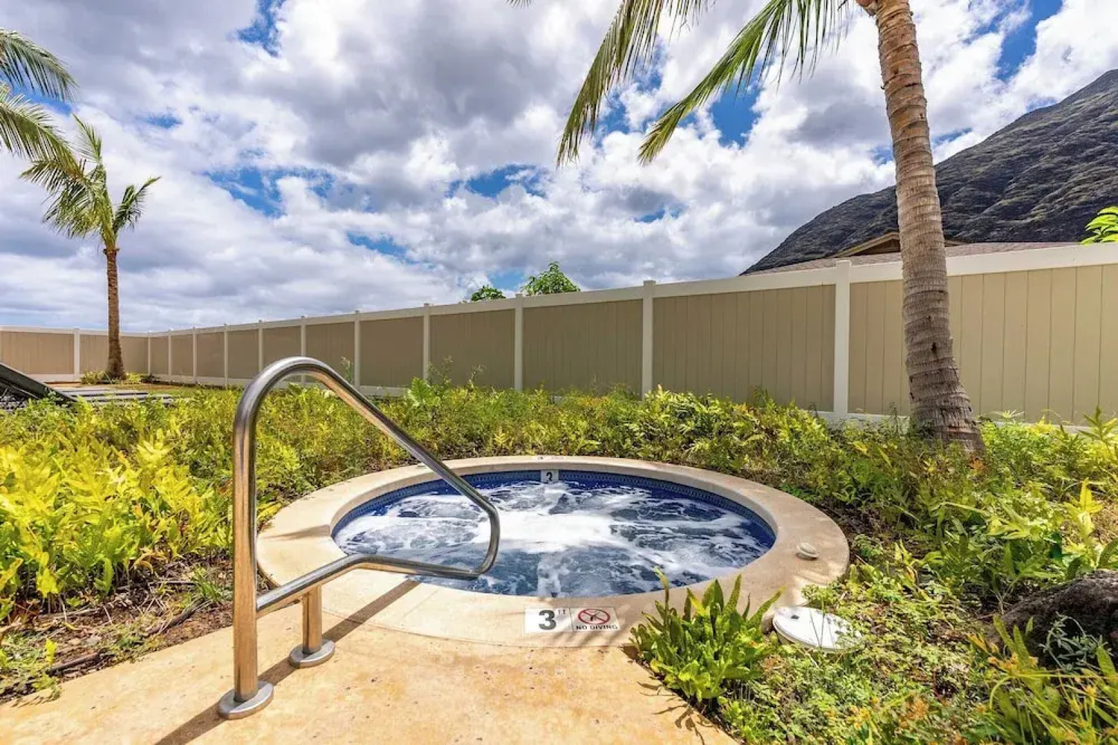 Ocean Views, Modern New Build, Yard 10min to Beach Ocean Escape by Avantstay