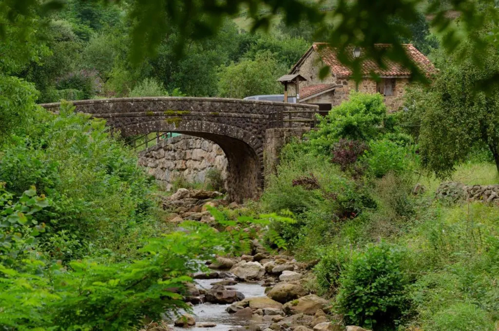 Arha Casona de Carmona (Antiguo Parador de Carmona-Cantabria)