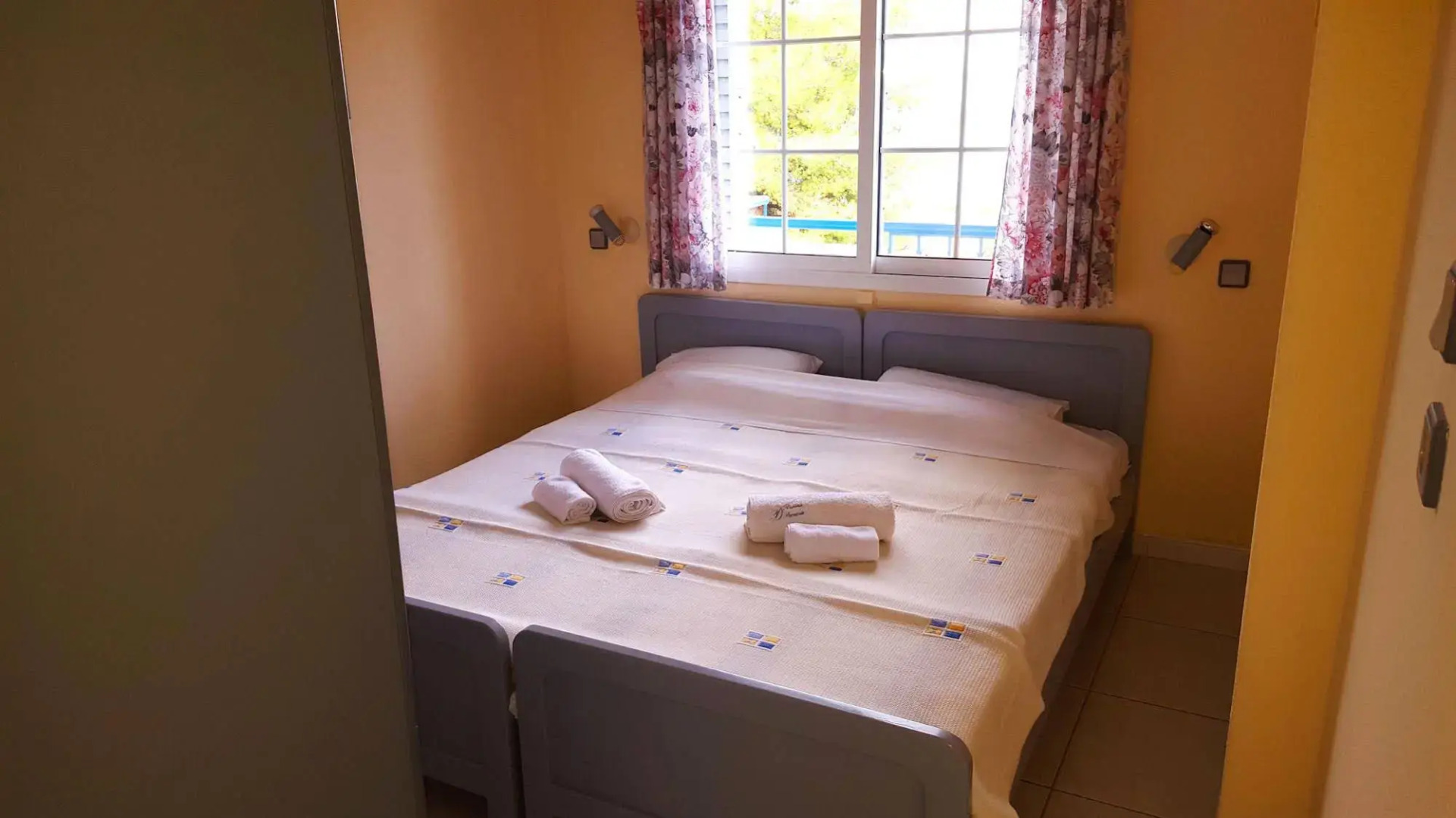 Roditsa Patritsia Apartments