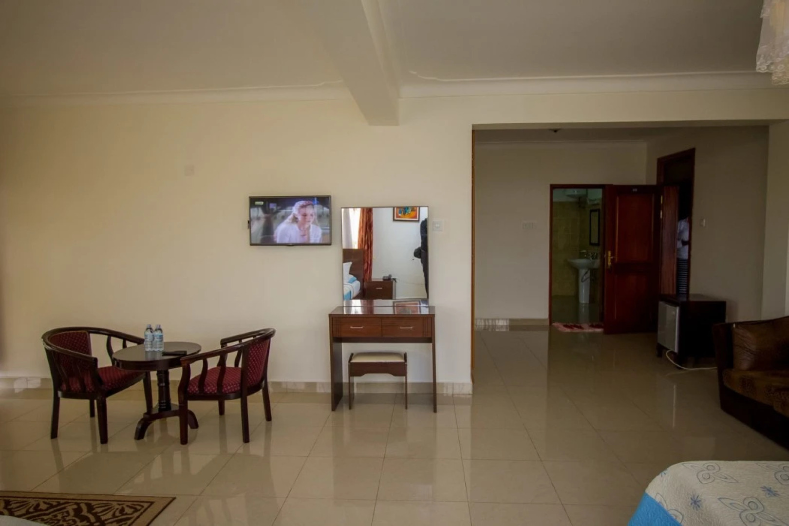 Reinah Tourist Hotel