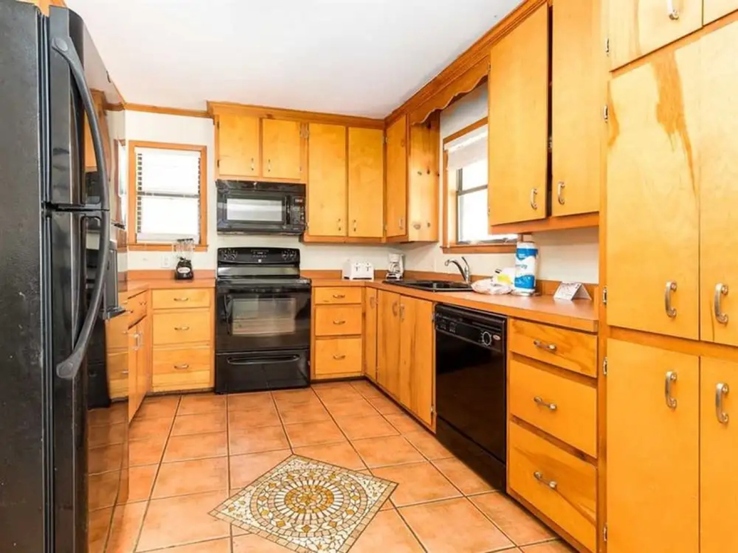 Surfin Inn by Meyer Vacation Rentals