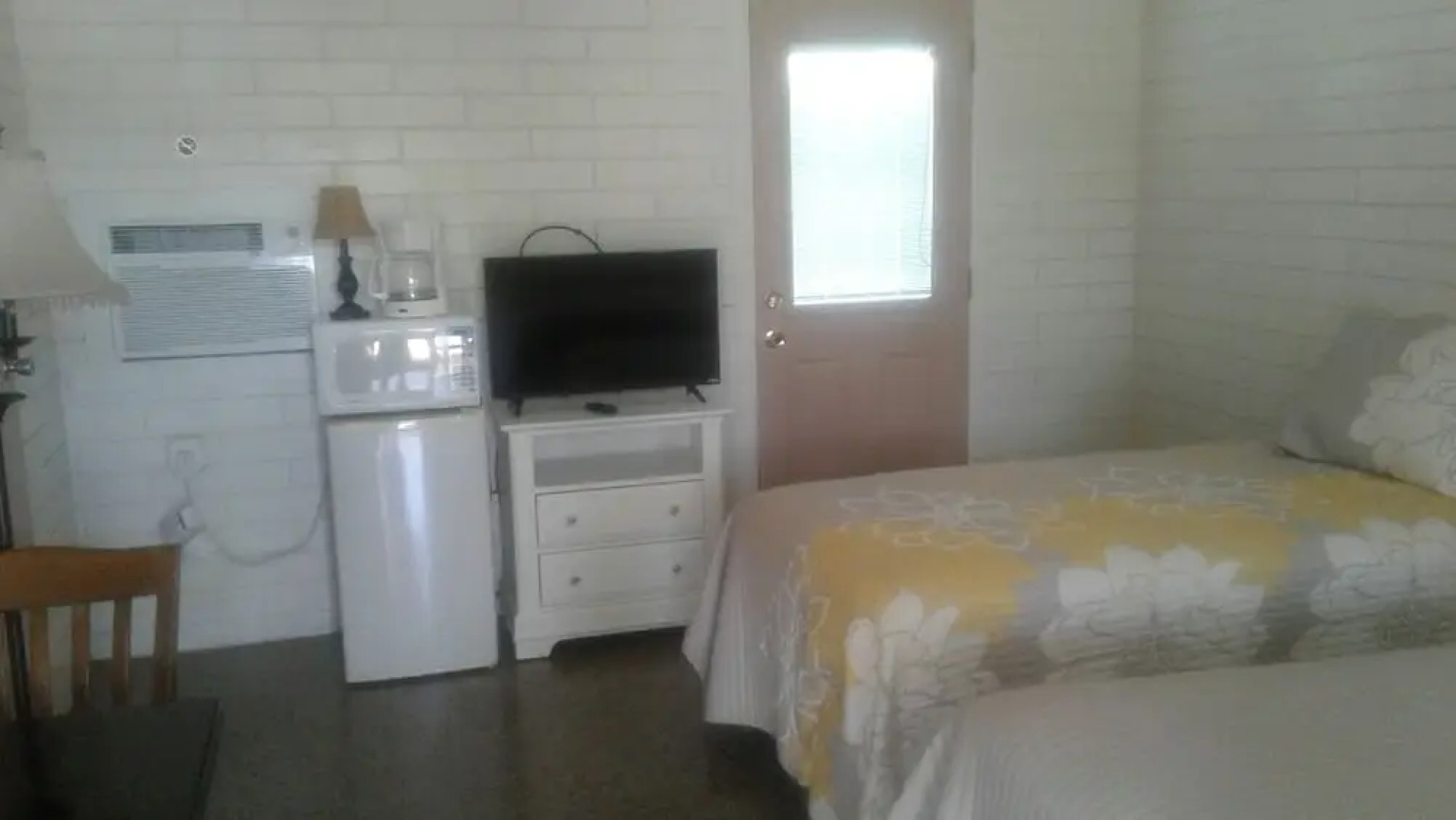 Port of Call Yacht Club at Astor Bridge Marina & Hotel