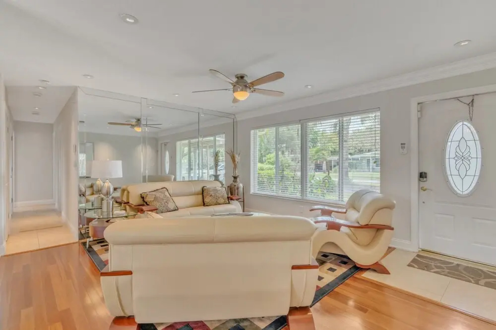 Shangri-la 3 Bedroom Home by RedAwning