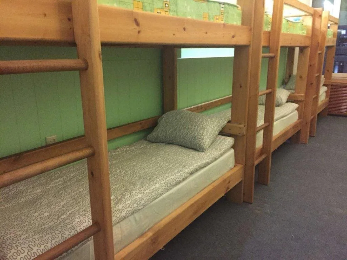 Galereya Hostel