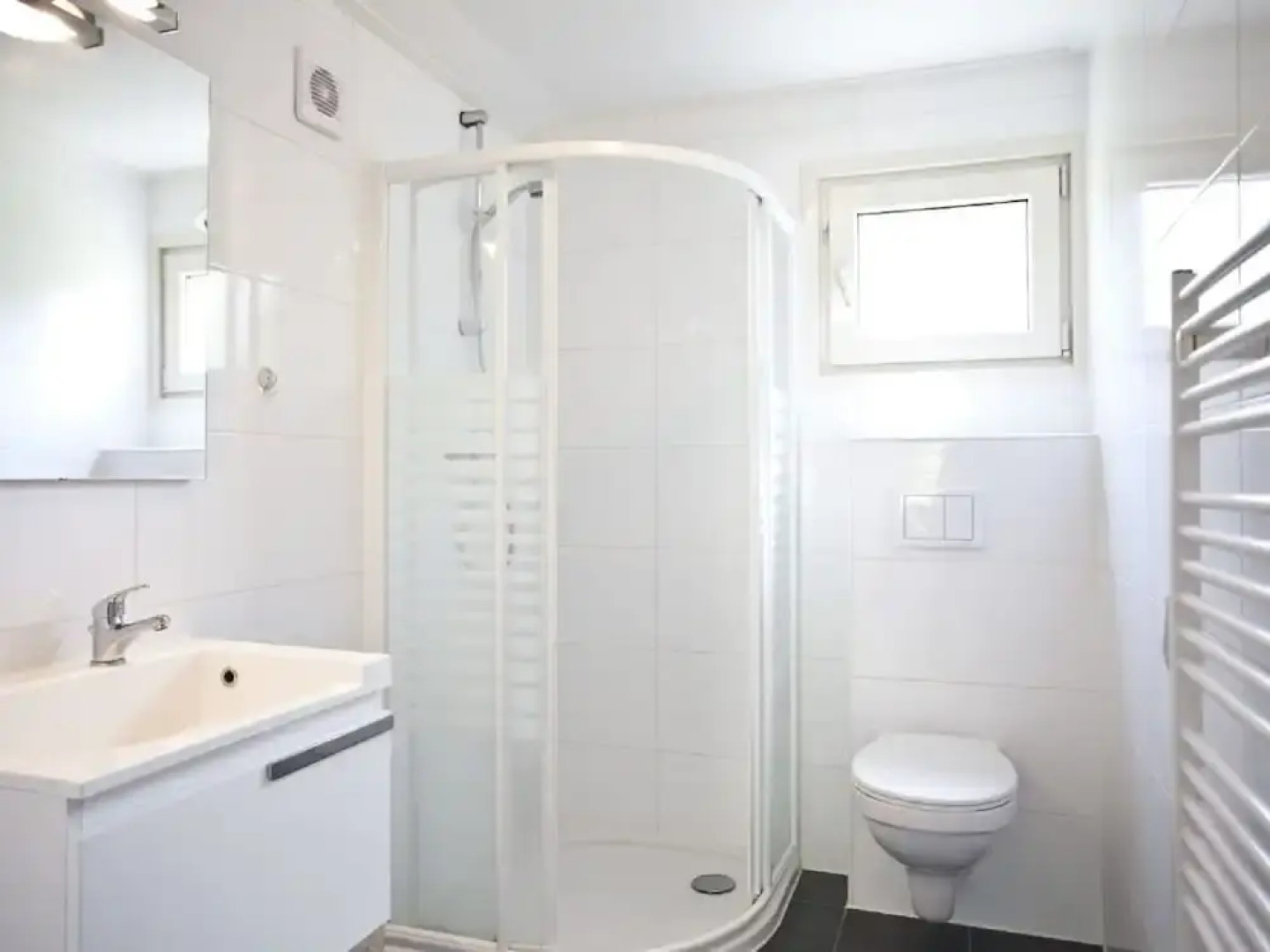 Cozy Chalet in a Holiday Park