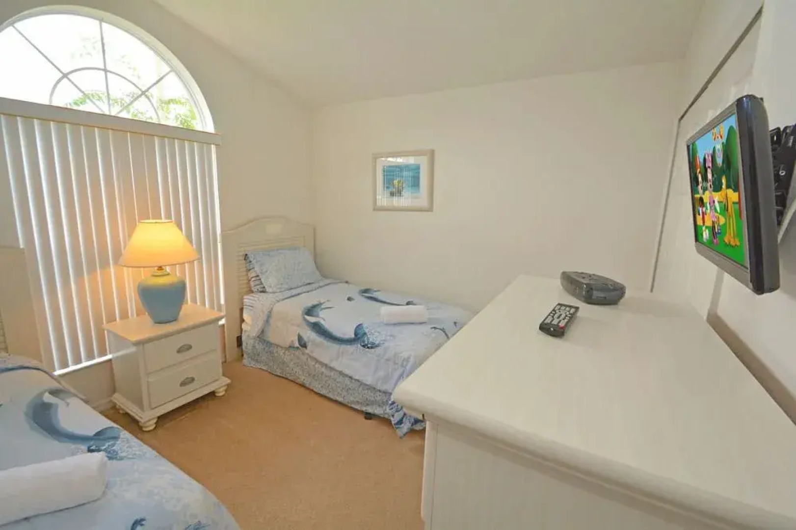 210PD Pine Top 4 Br home by RedAwning