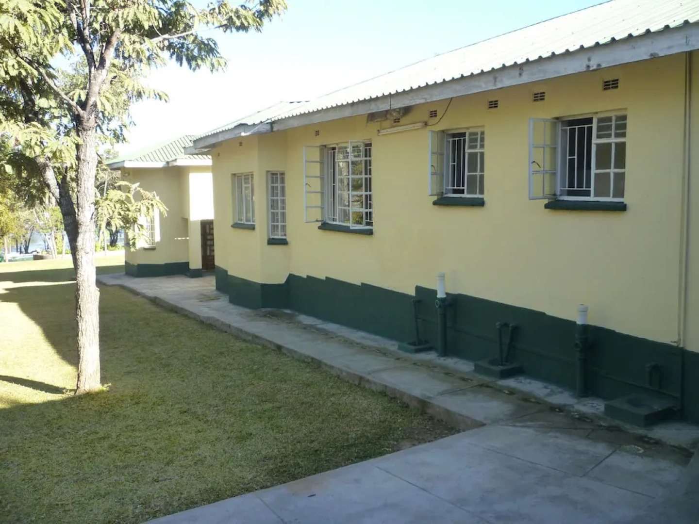 Daisy Executive Lodge