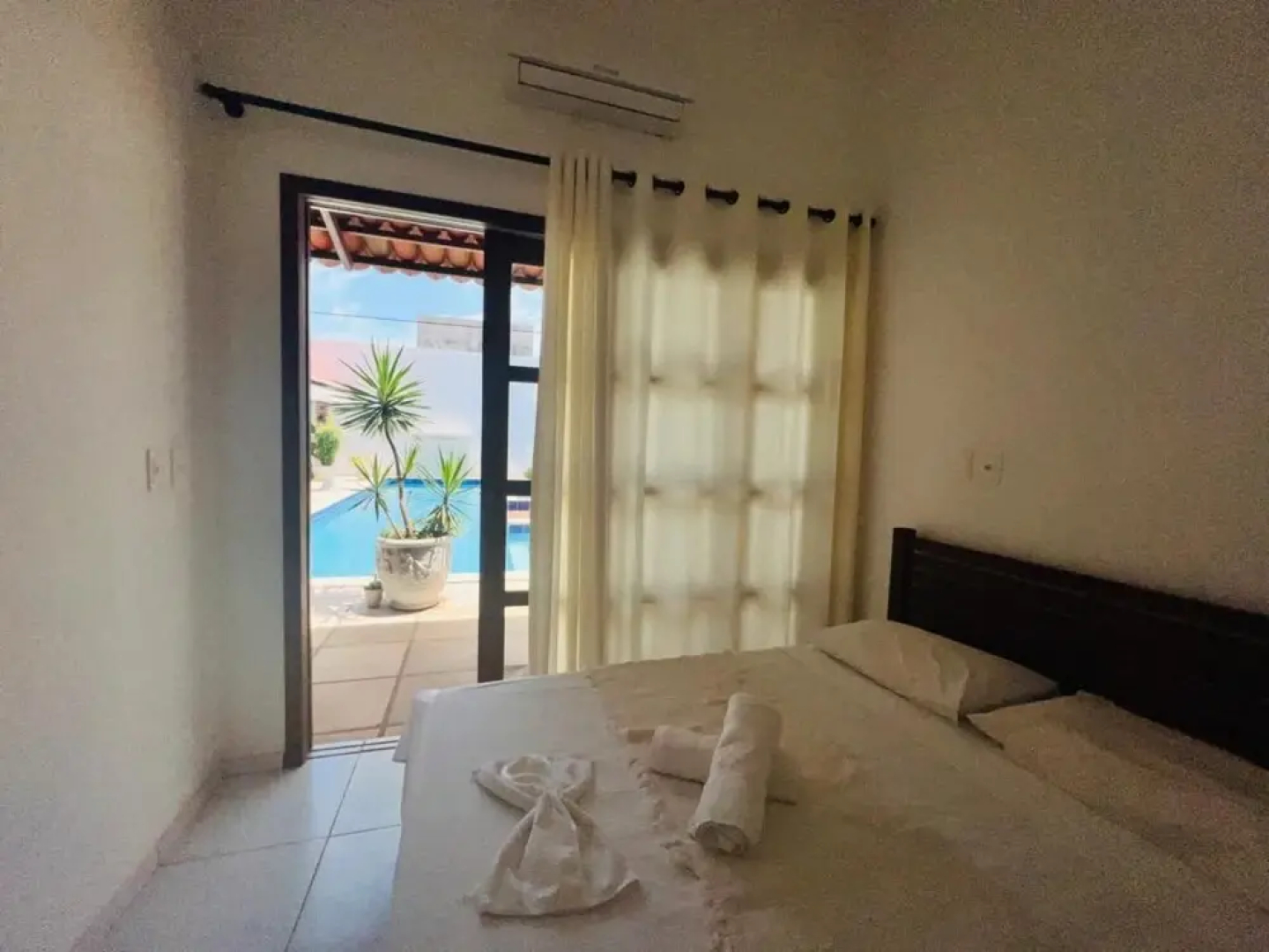 Paradis aca Casa Tropical com Piscina e 3 Su tes