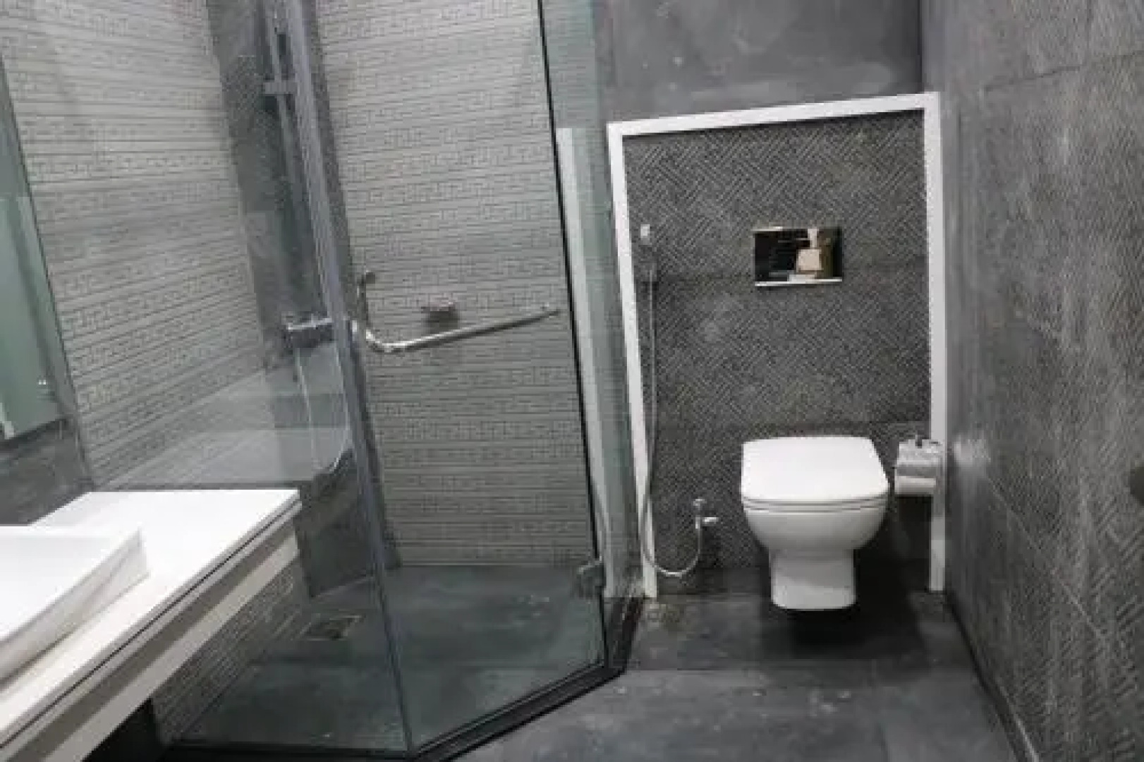 Avalon Executive Suites Hotel