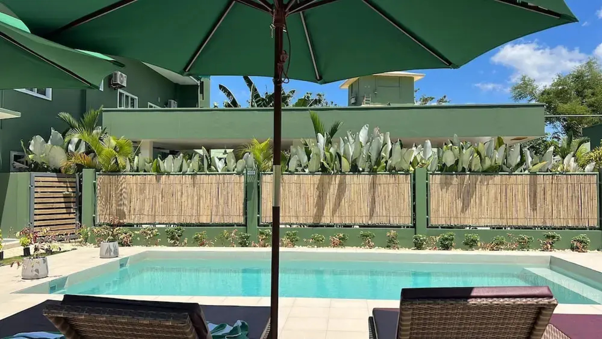 Royal Suites Port Barton