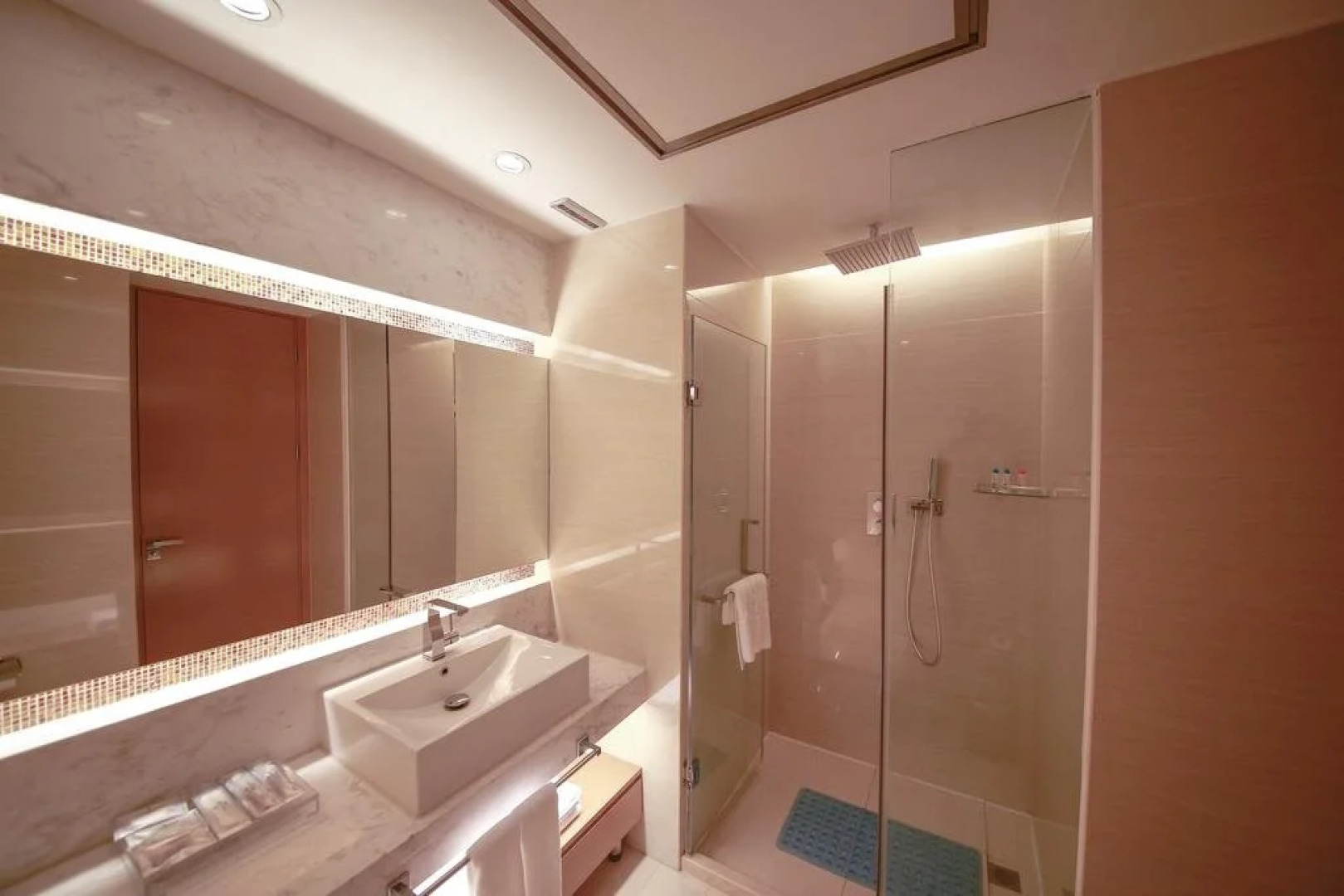 Lavande Jinan Shimao International Hotel