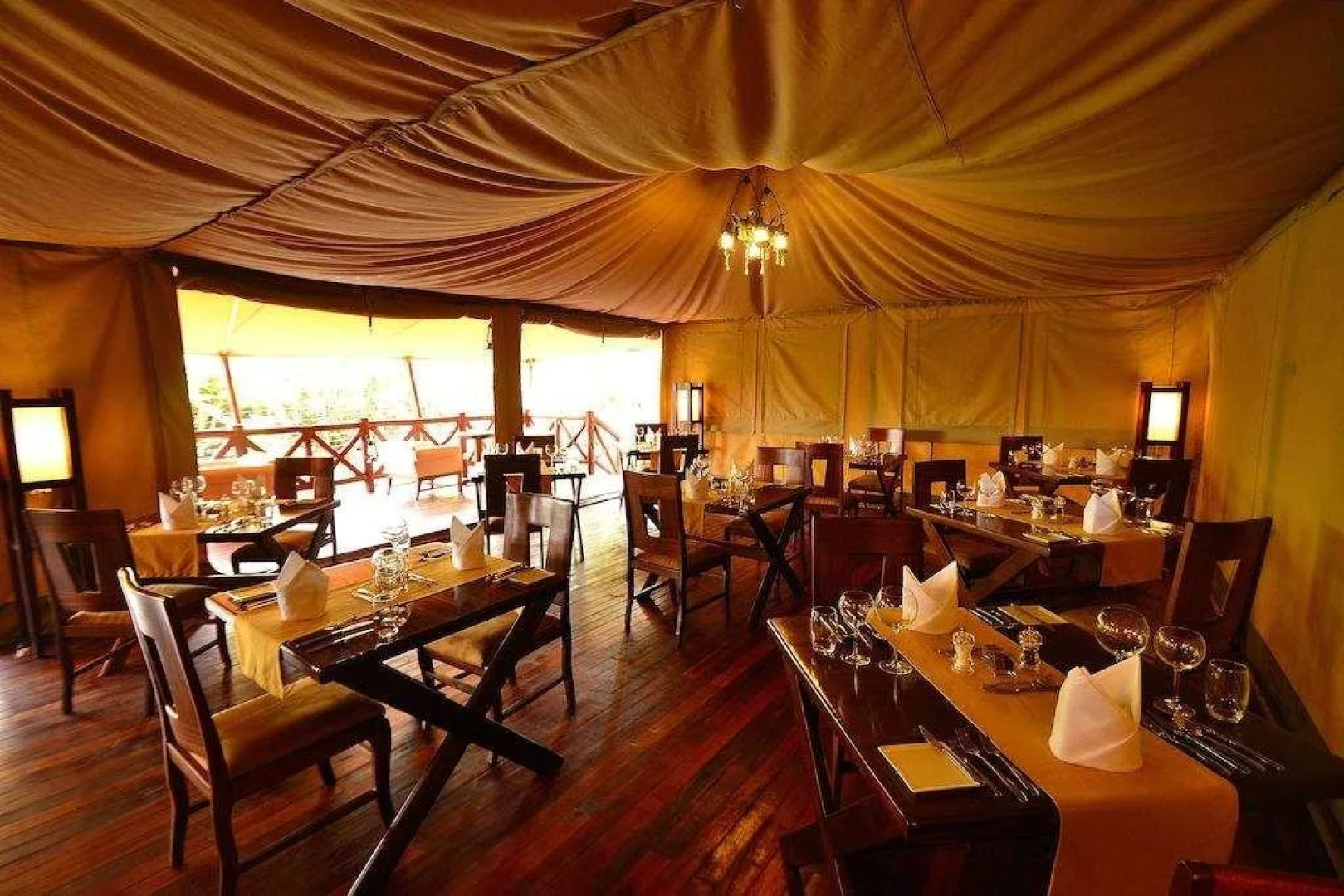 Kiboko Luxury Camp