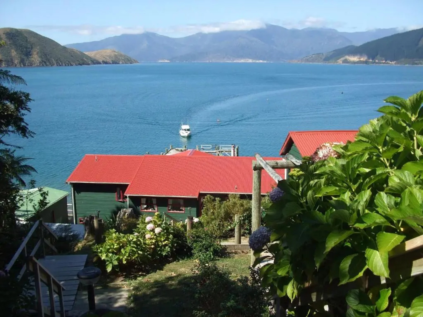 The Lodge At Te Rawa - Boat Access Only