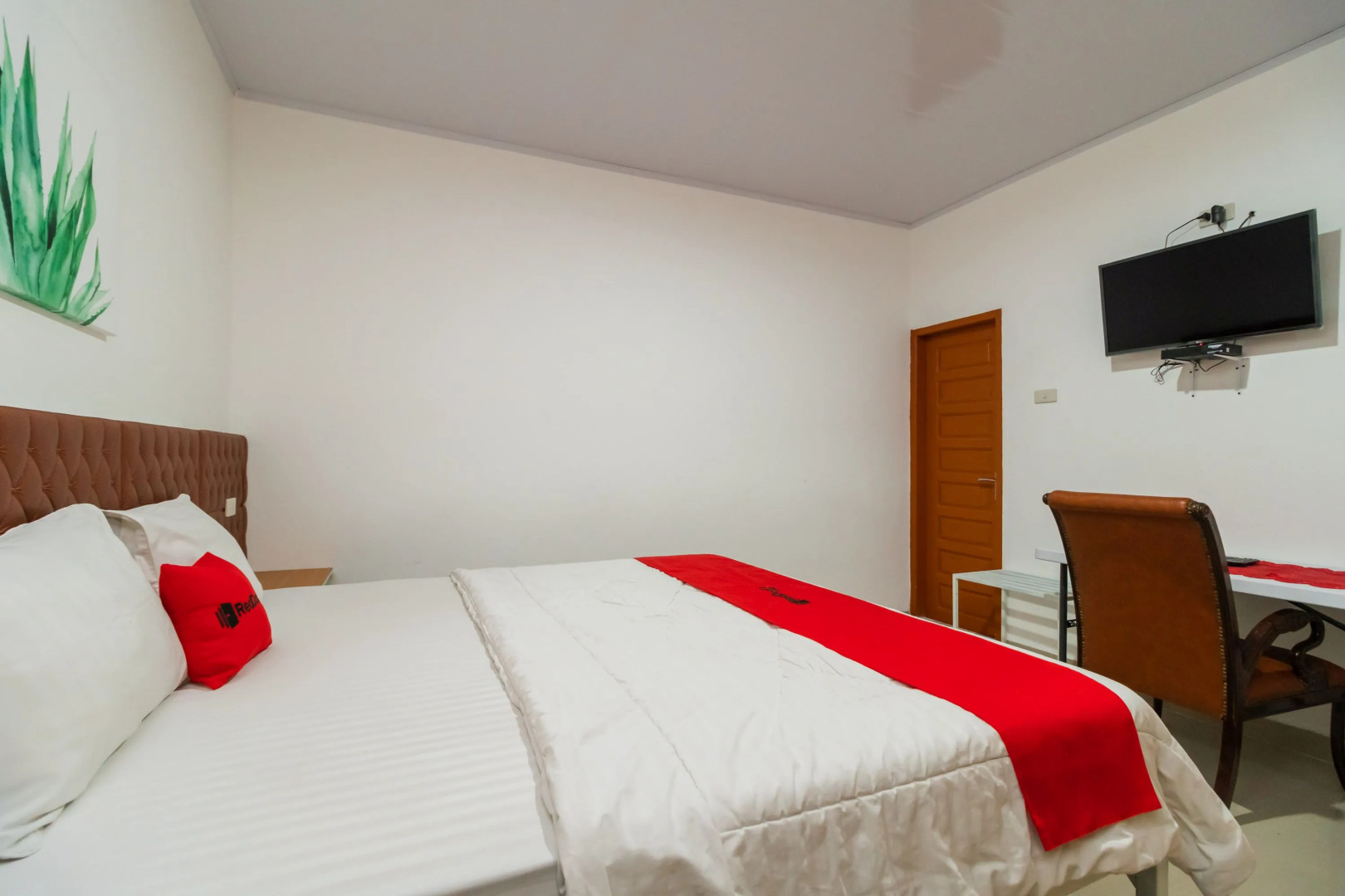 RedDoorz @ Aldos Villa Silangit