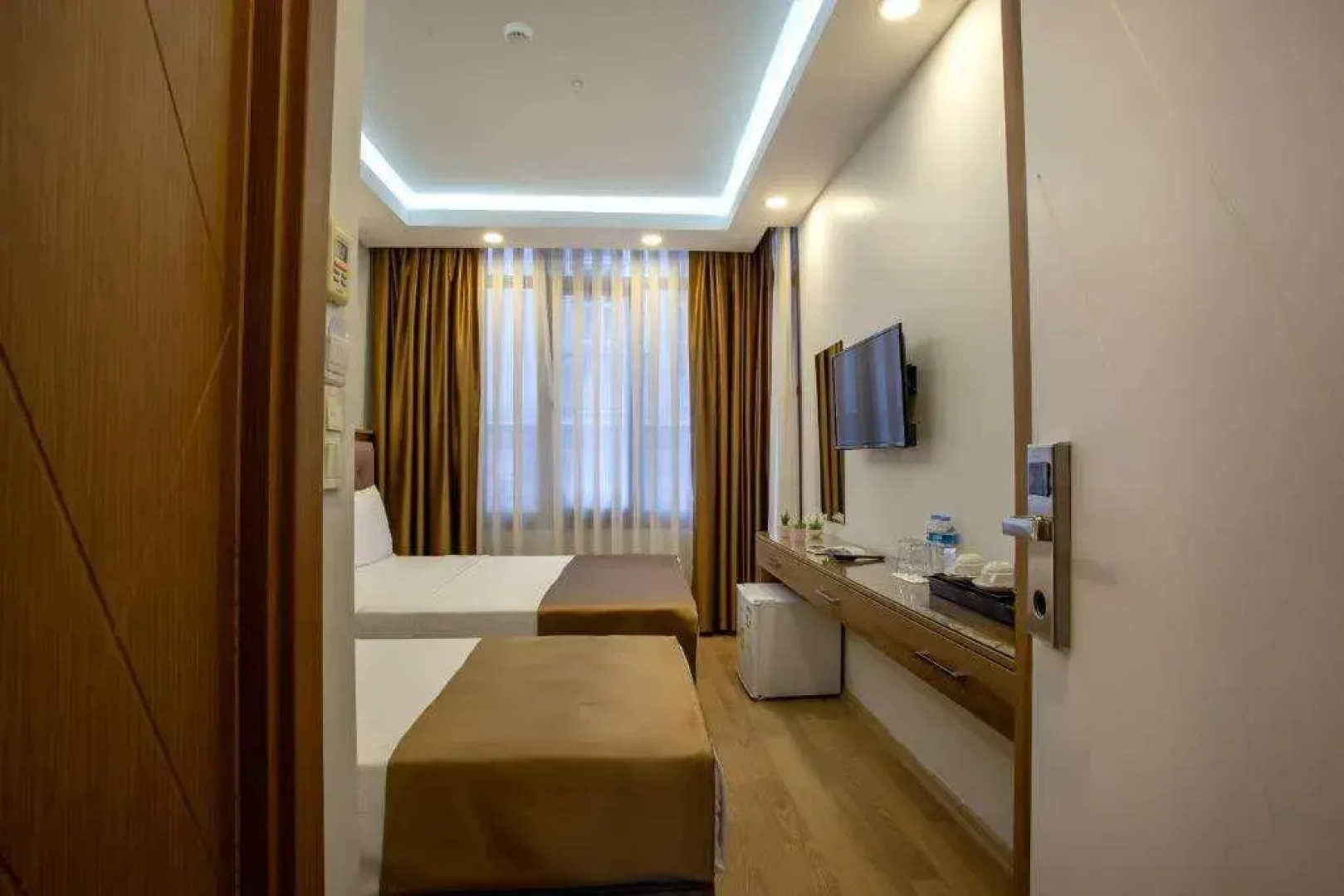 West Palace Hotel