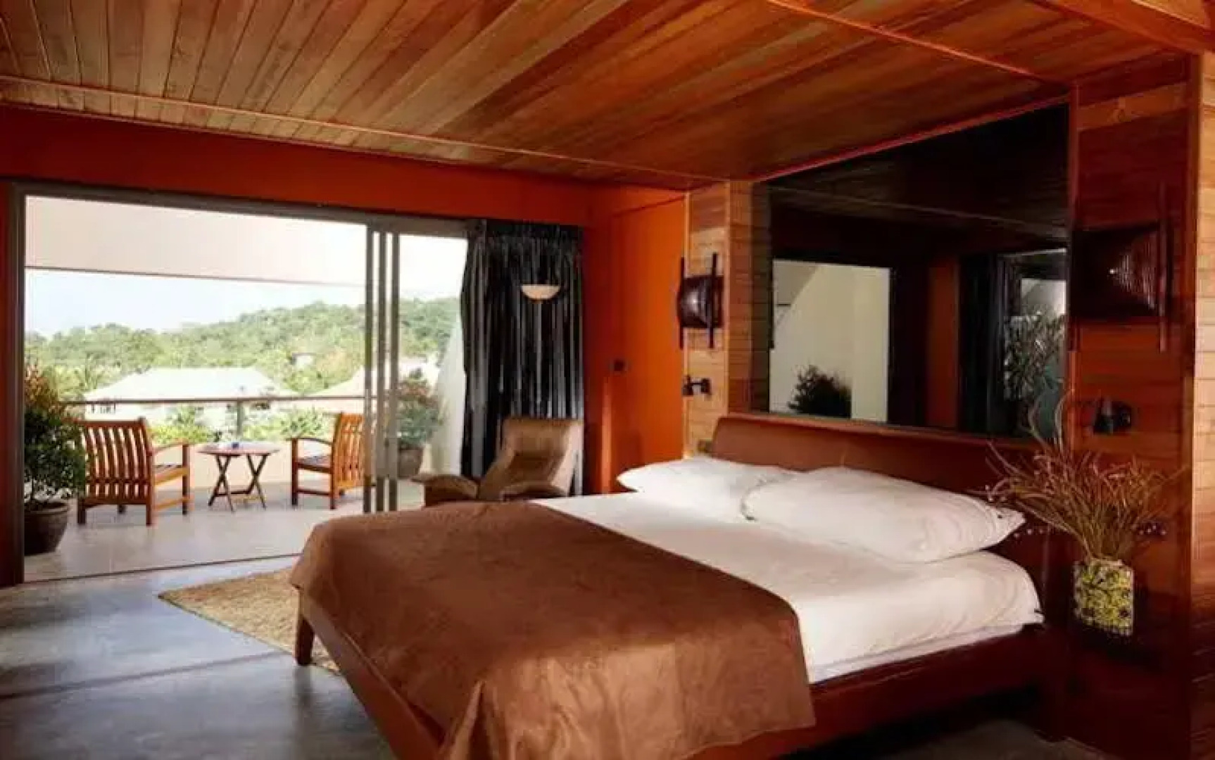 The Green Golf Residence Condominium