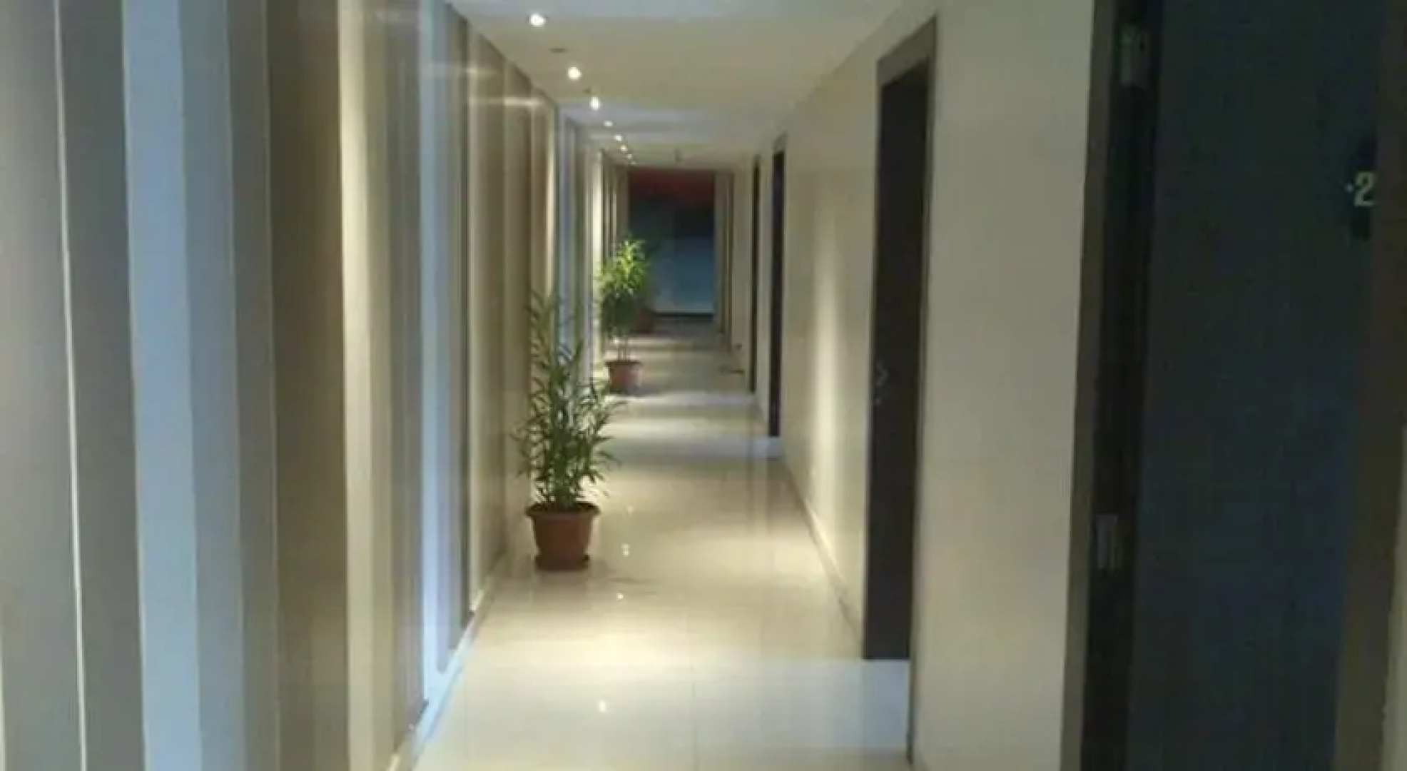 Summit Airport Hotel & Spa