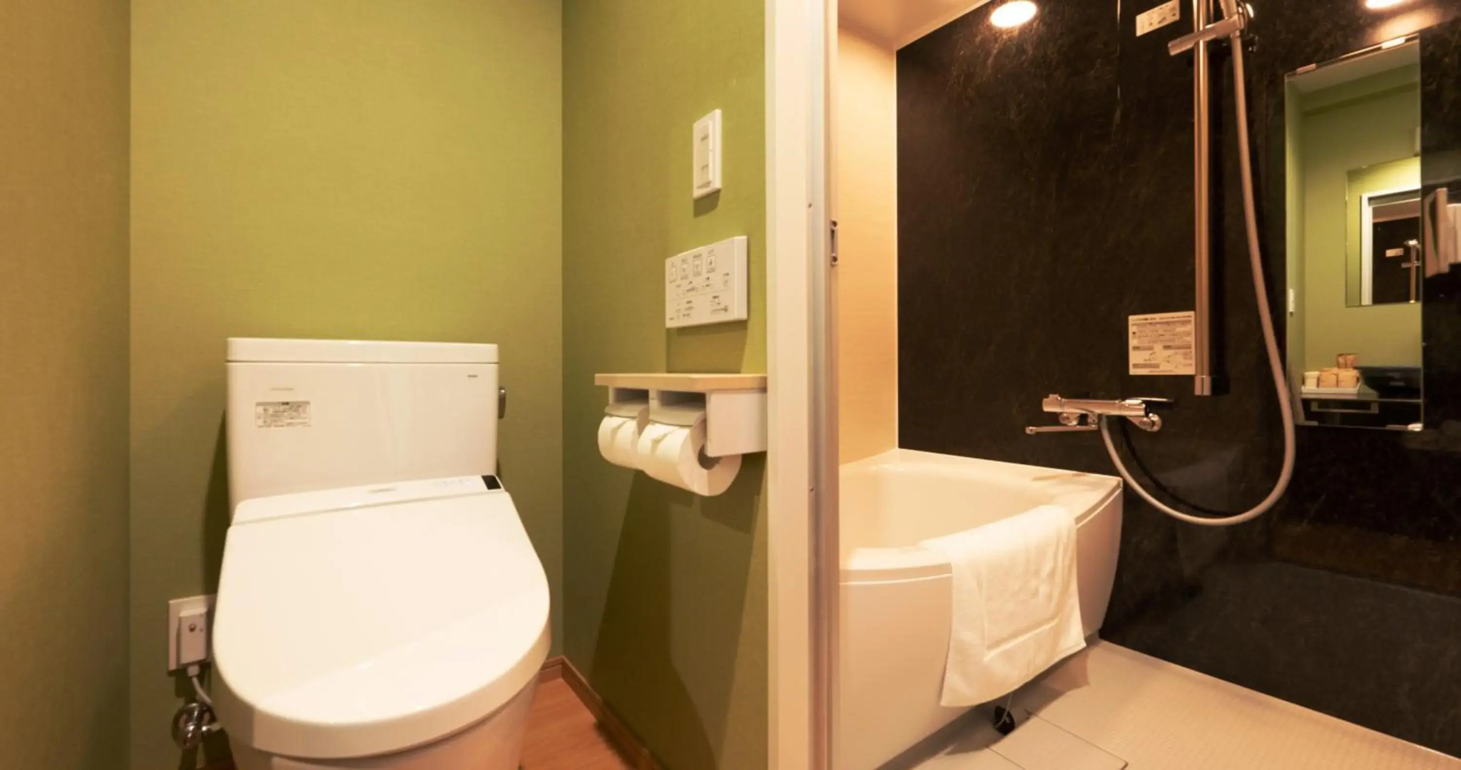 HOTEL SANSUI NAHA Ryukyu Onsen Naminoue-No-Yu