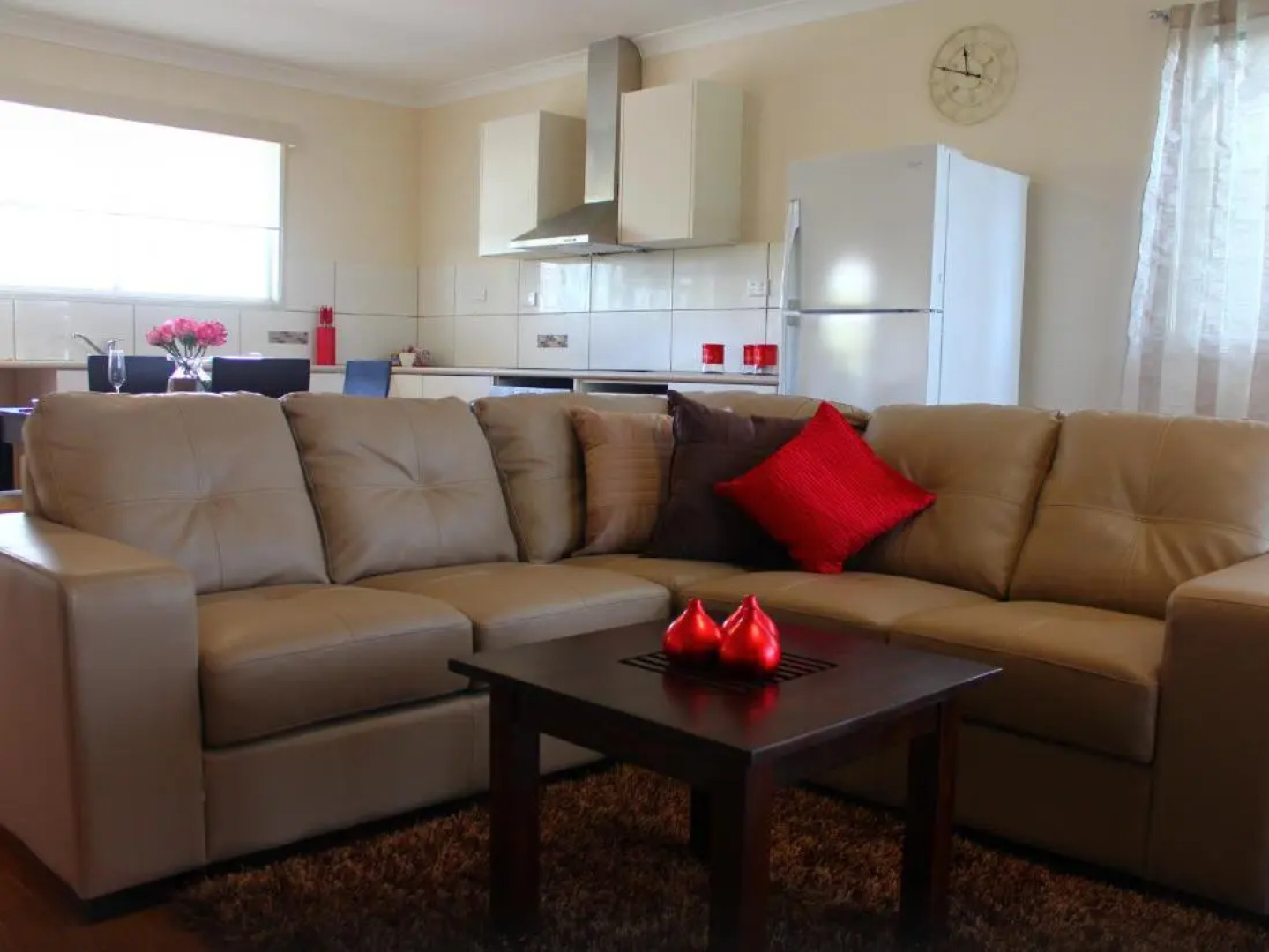 Tinaroo Sunset Retreat