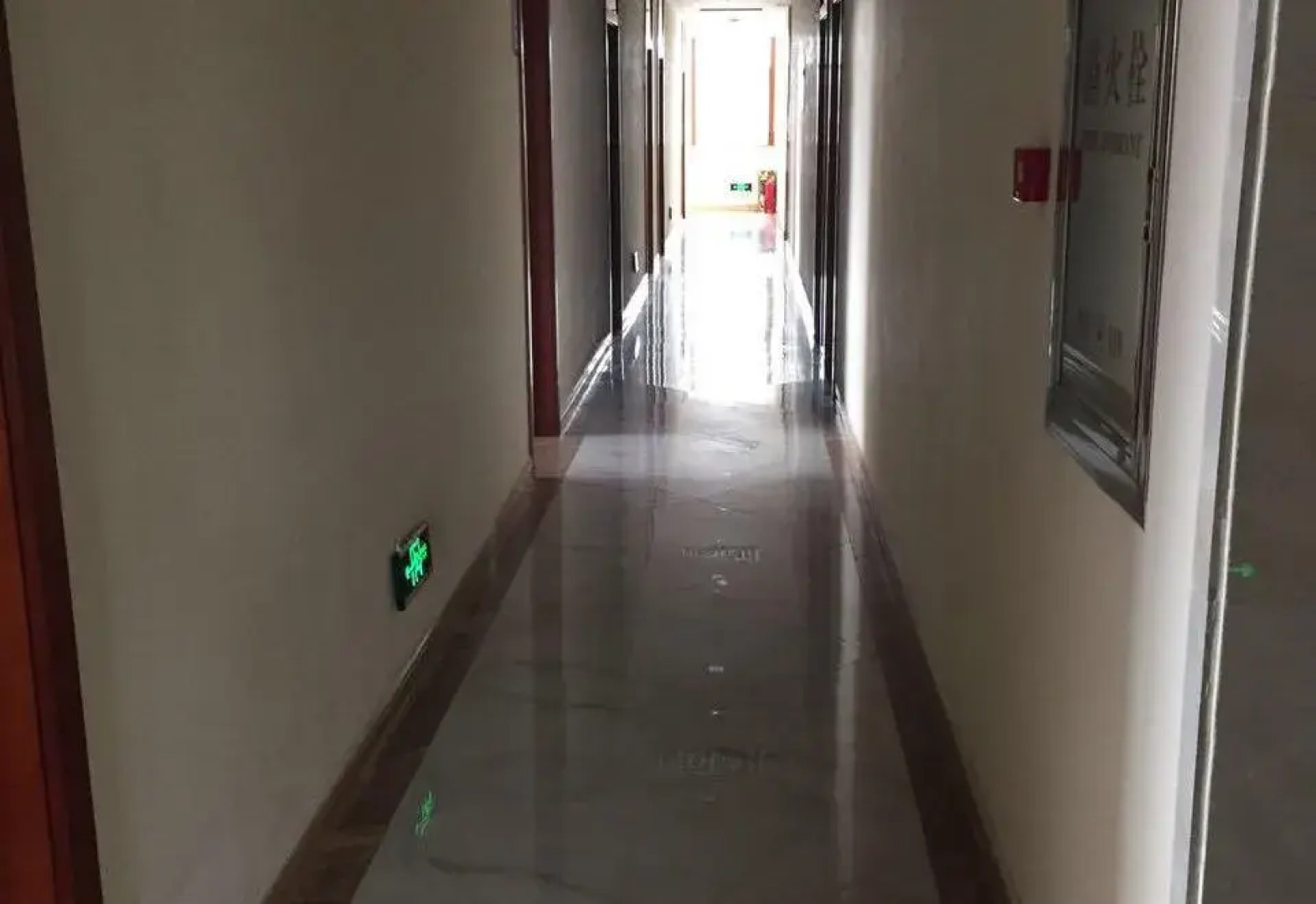 Lingshi Jinjiang Express Hotel