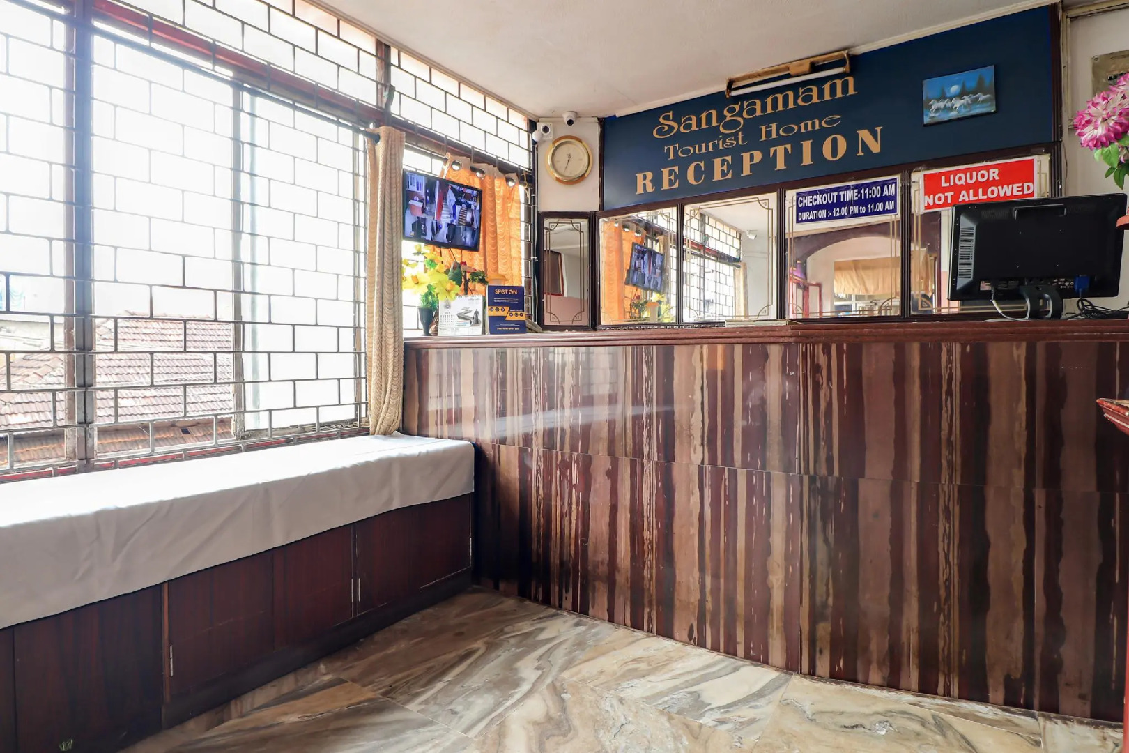 SPOT ON 40760 Sangamam Tourist Home