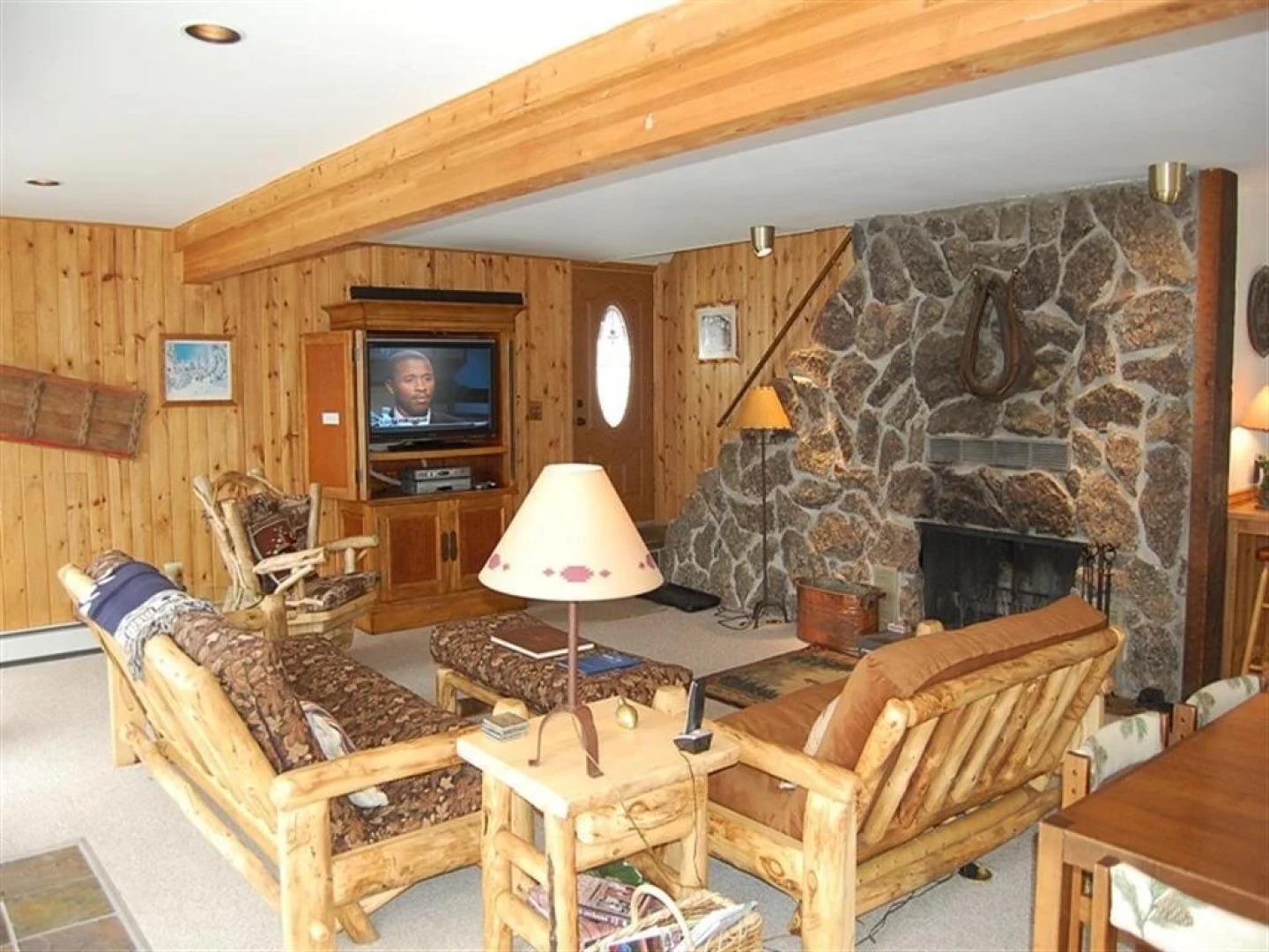 Mimi's Cabin by RedAwning