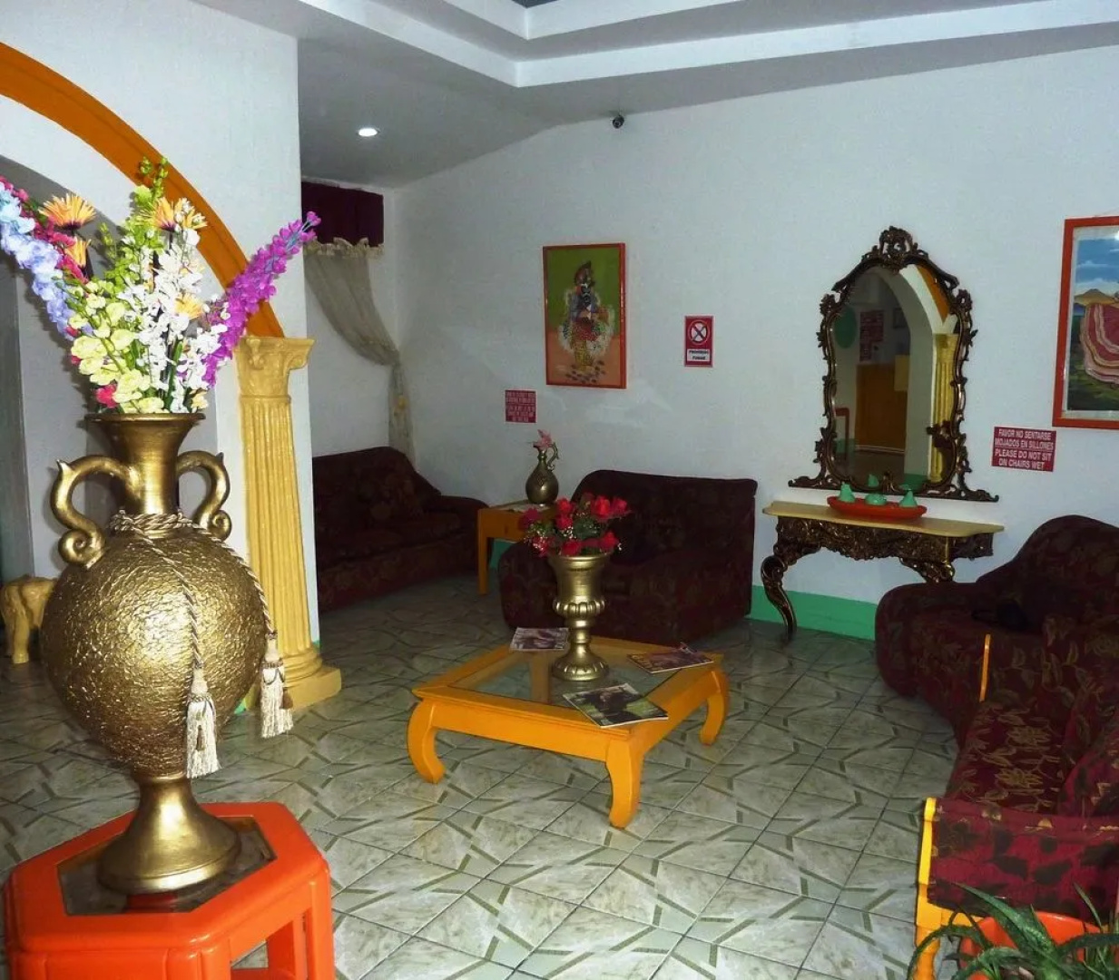 Hotel Ivania's