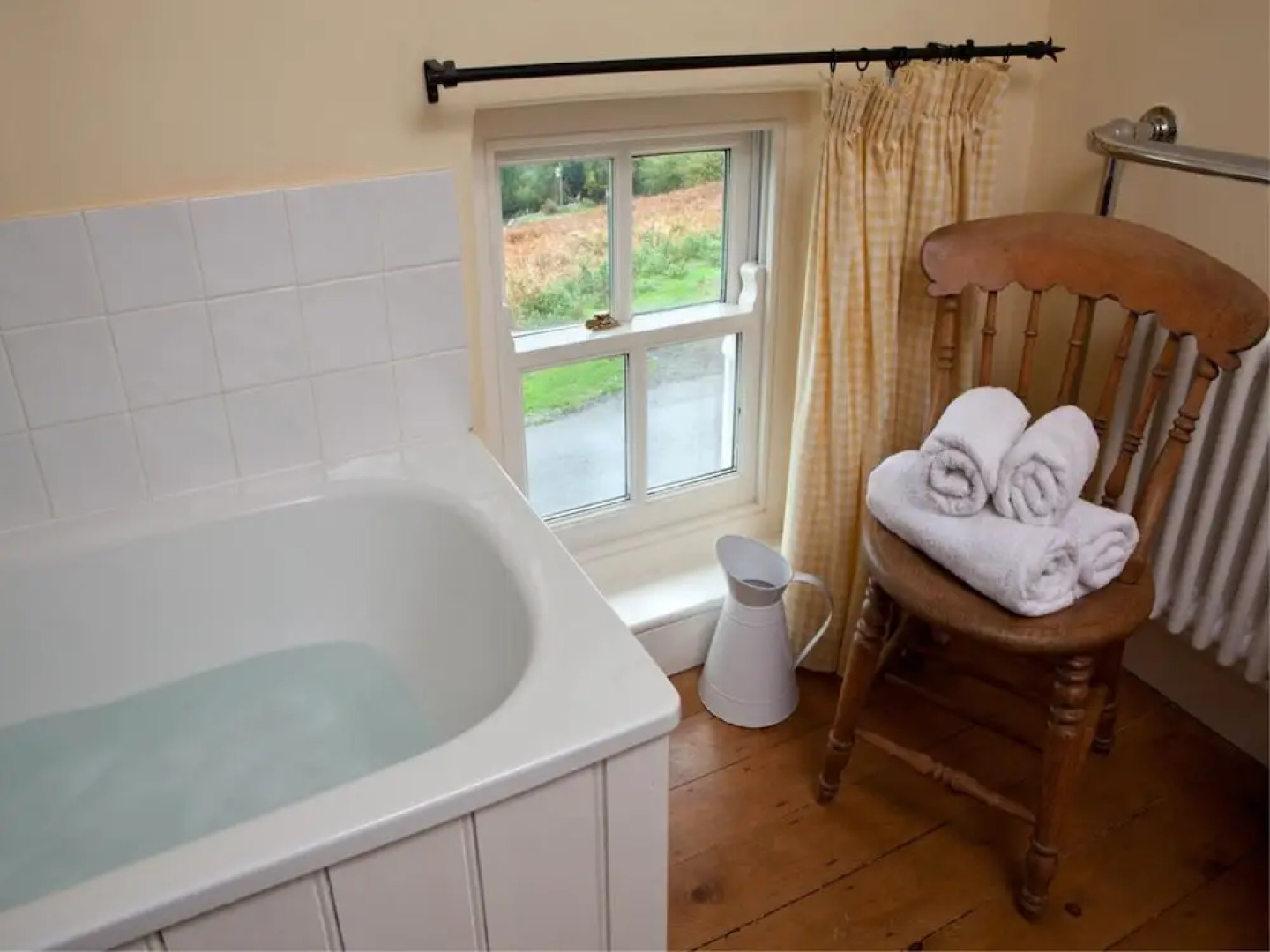 Luxurious Holiday Home in Crickhowell Garden