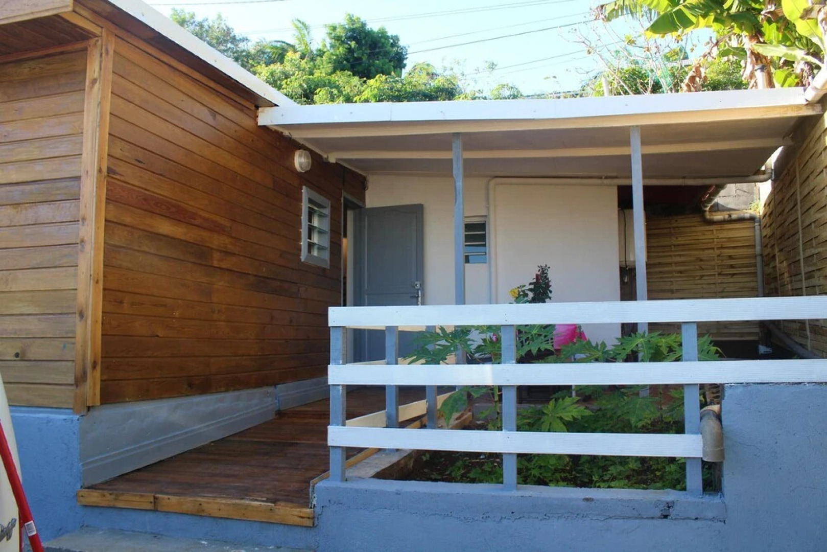 House with One Bedroom in Petite Île, with Wonderful Sea View, Furnished Garden And Wifi - 2 Km From the Beach