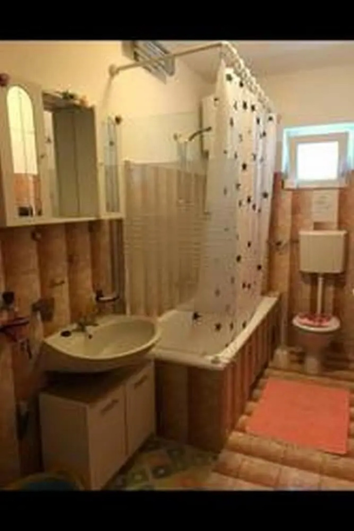 Apartments Lacmanovic