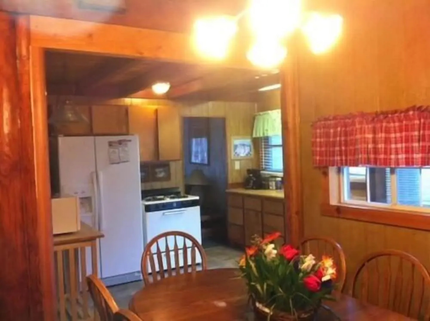 Golden Bear Cottages