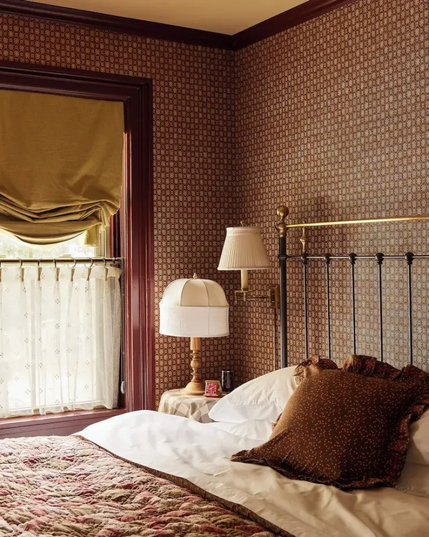 Six Bells Countryside Inn