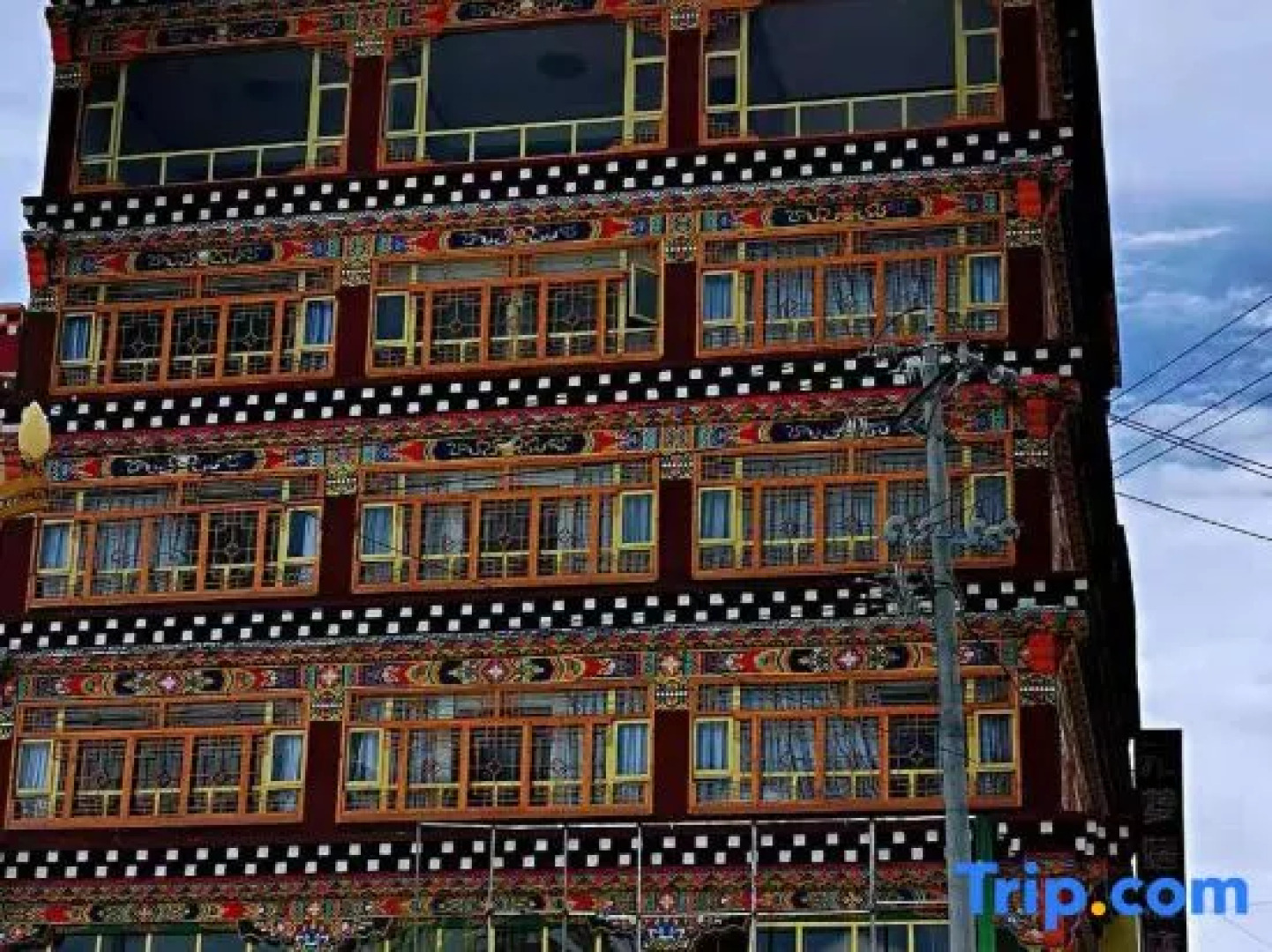 Ganzi Yuanmengju Hotel