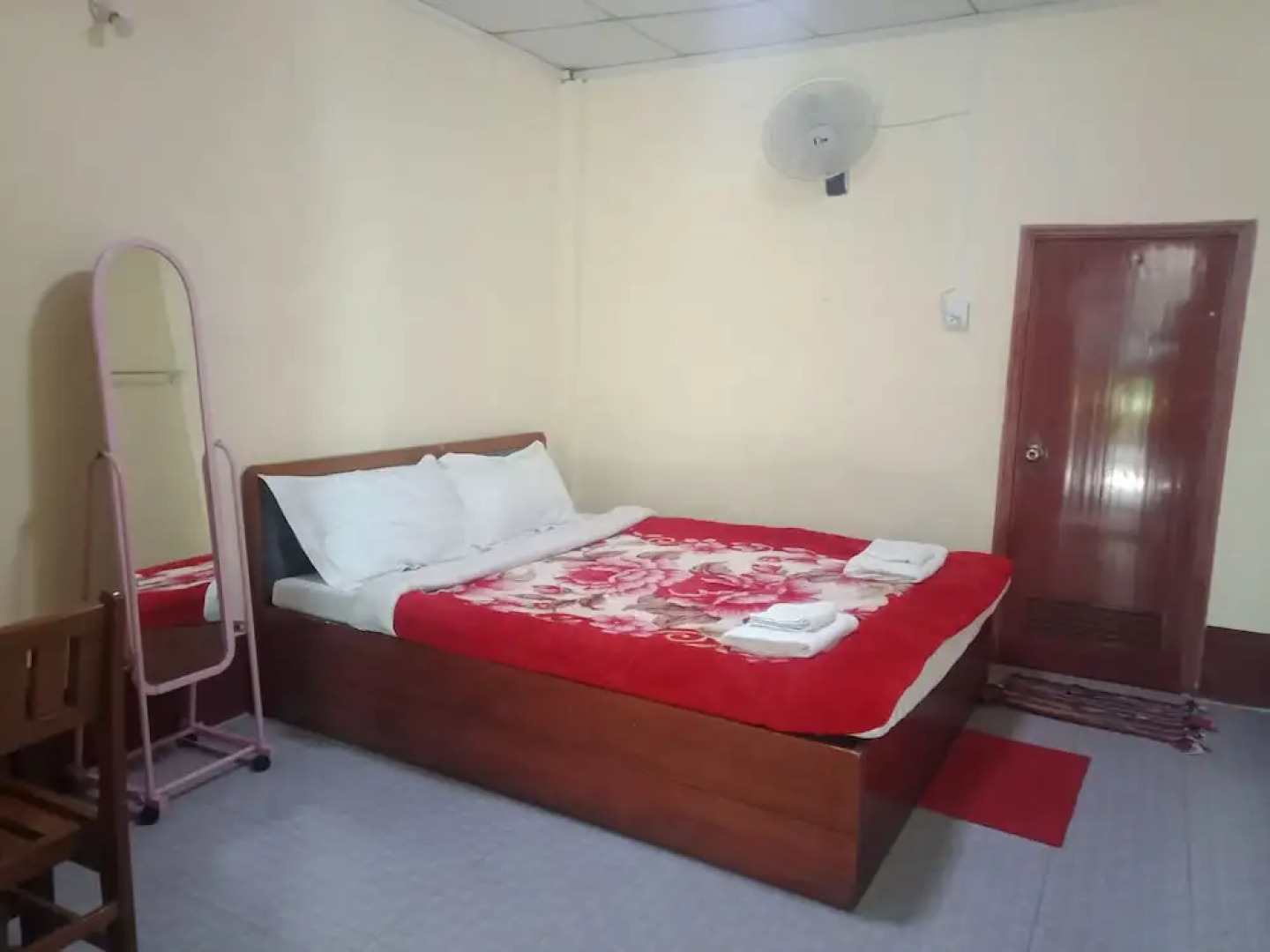 Royal Lin Thar Guest House