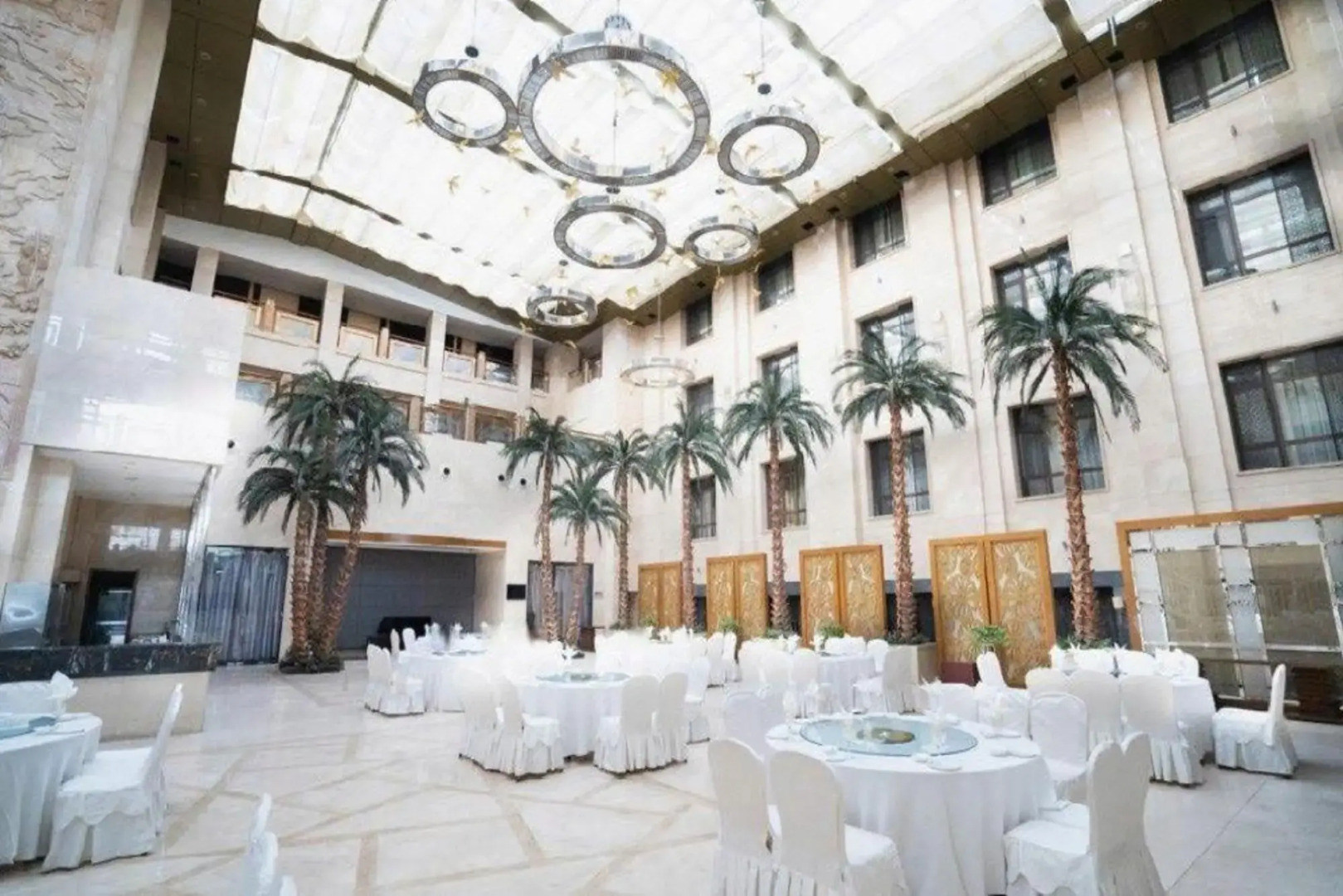 Gold Harbour Holiday Hotel