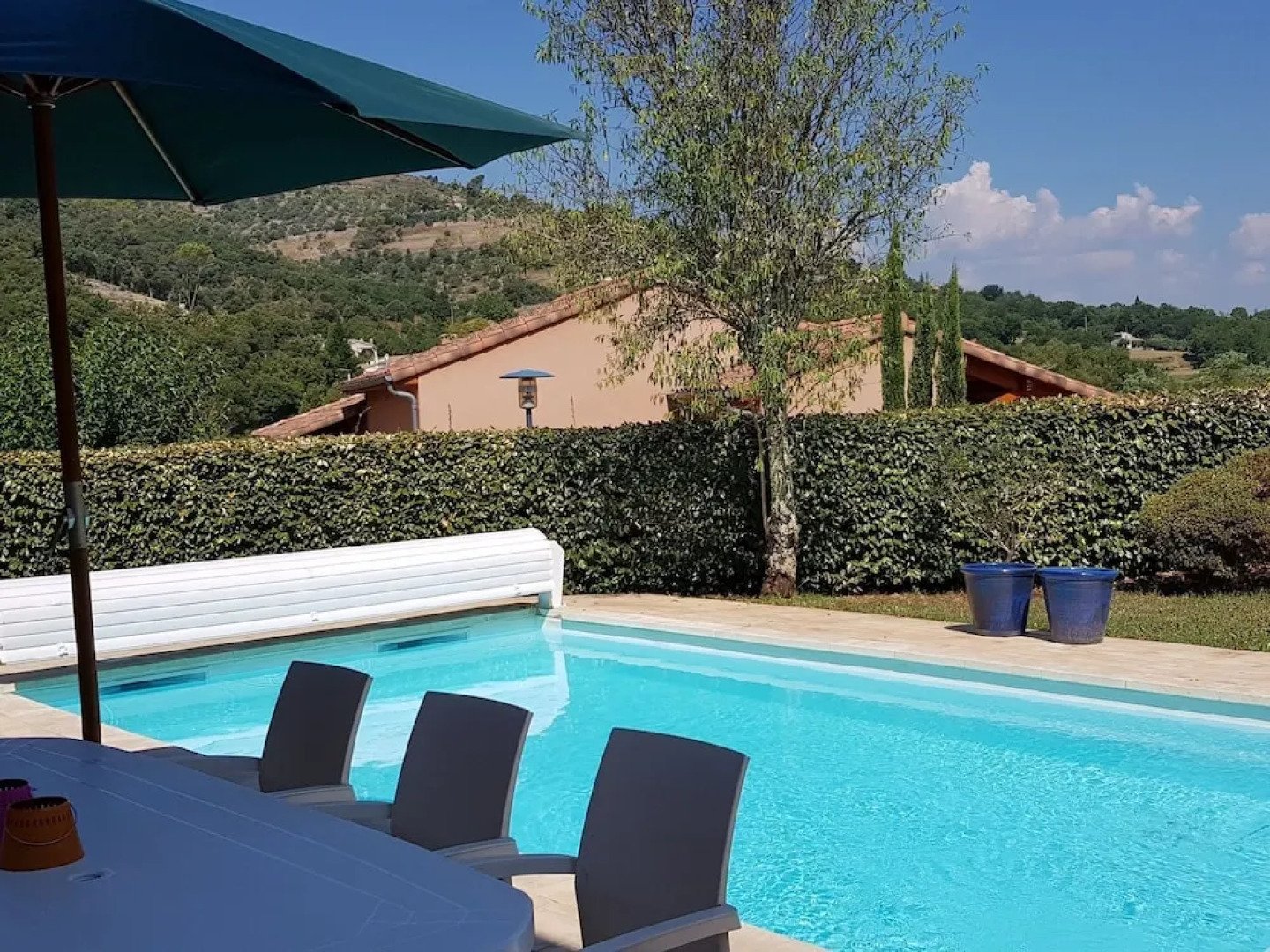 Elegant Villa in Les Mazes With Swimming Pool